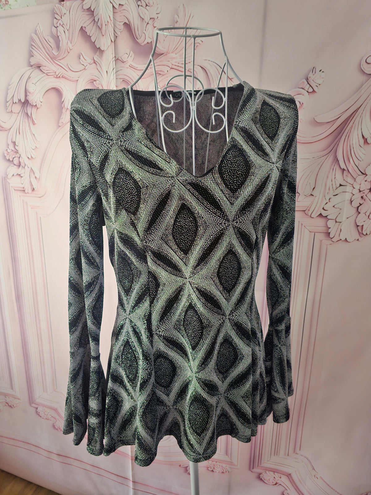 Ladies Quiz Glitzy Evening long sleeve top