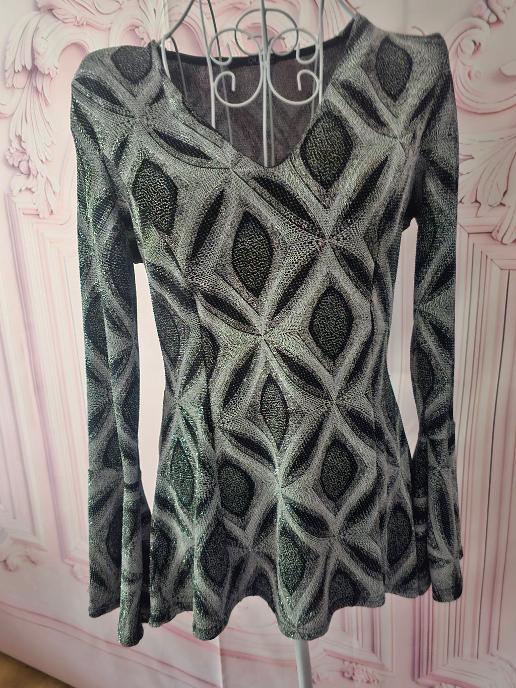 Ladies Quiz Glitzy Evening long sleeve top