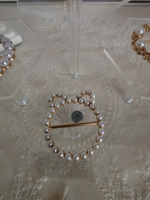 Ladies 4 x gold and pearl design scarf or tie pins