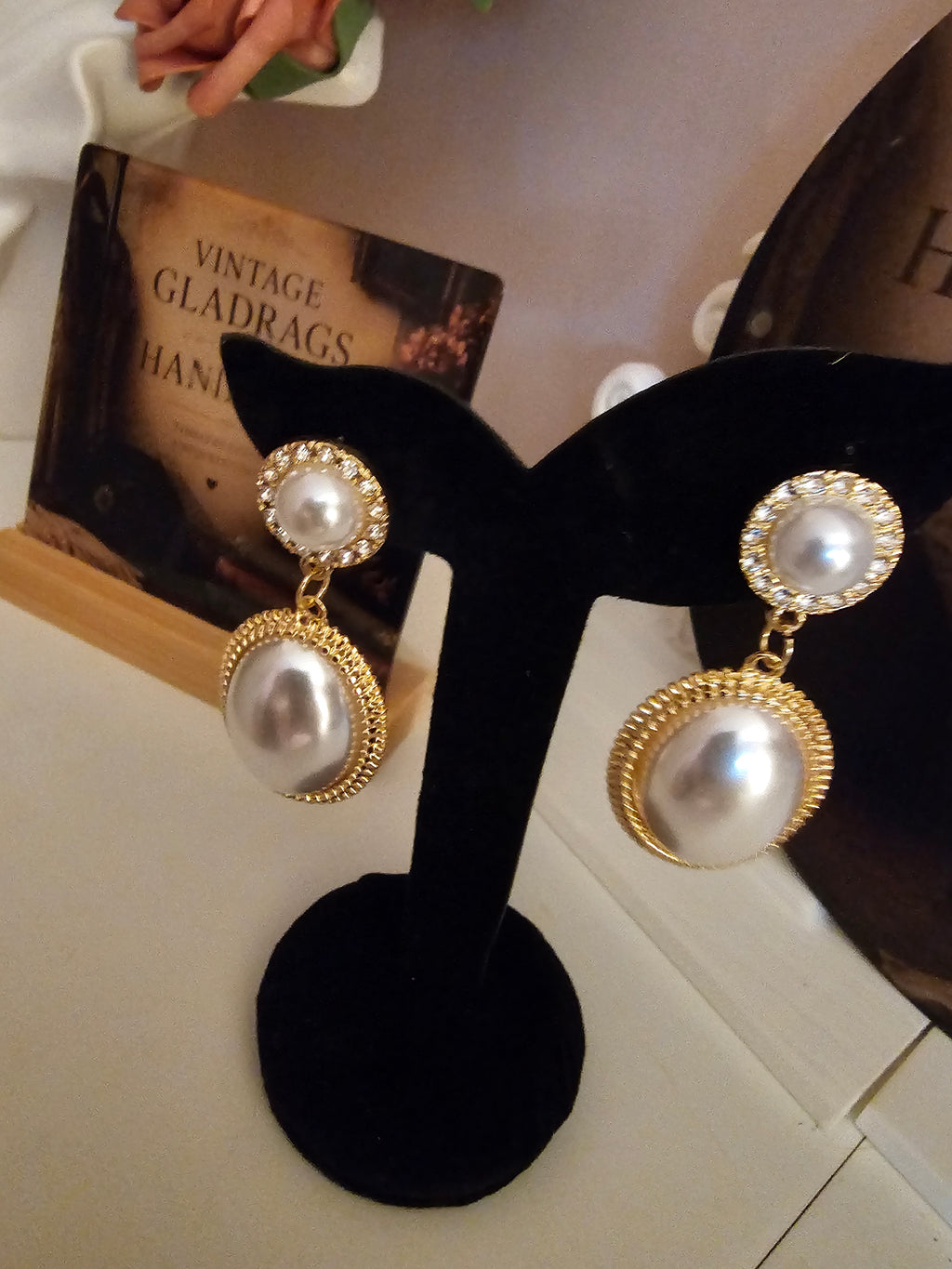 Ladies Pearl Oval Pendant Drop Earrings
