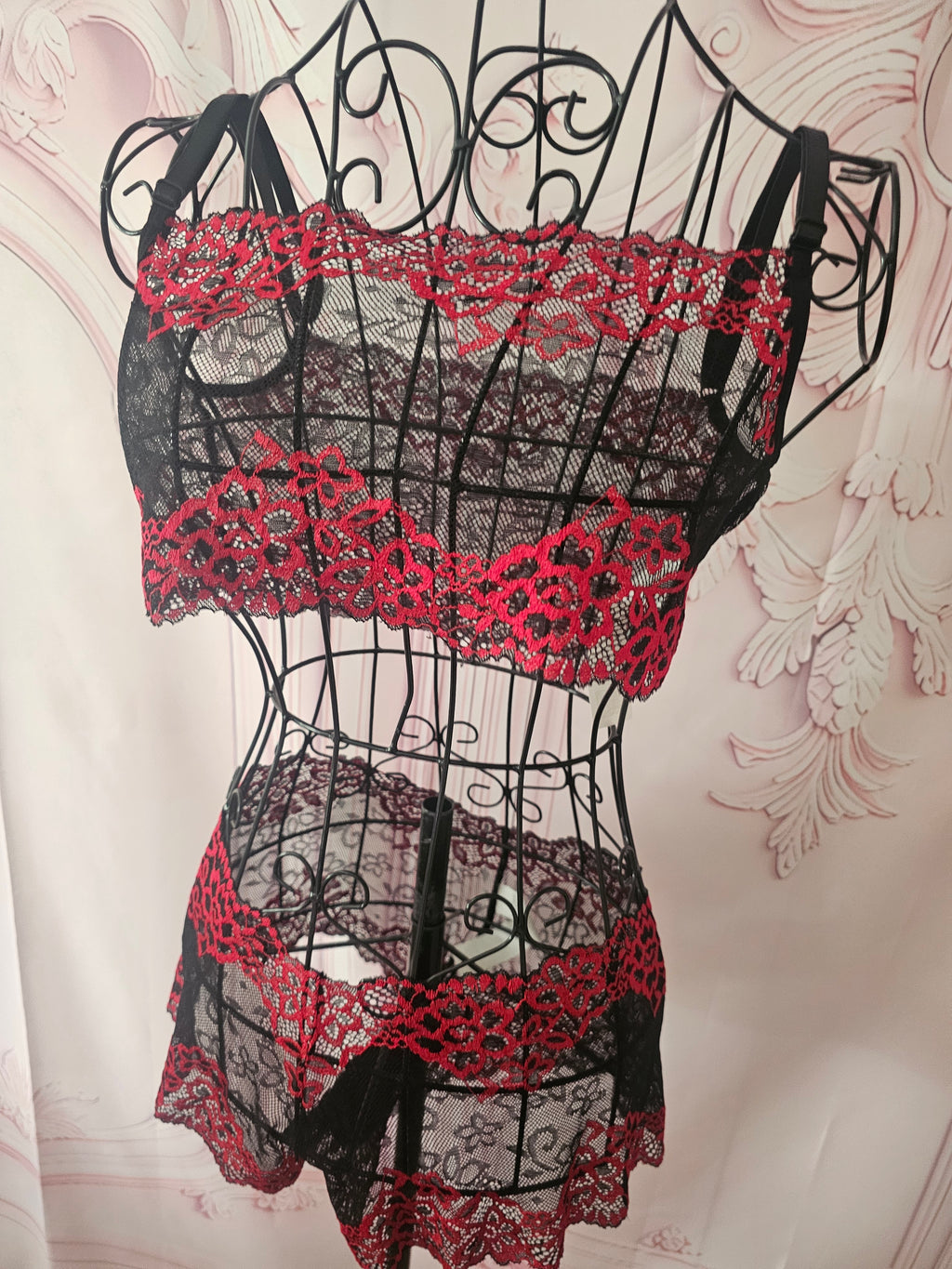 Ladies Red & Black Lacy Underwear  Set with Matching Stockings