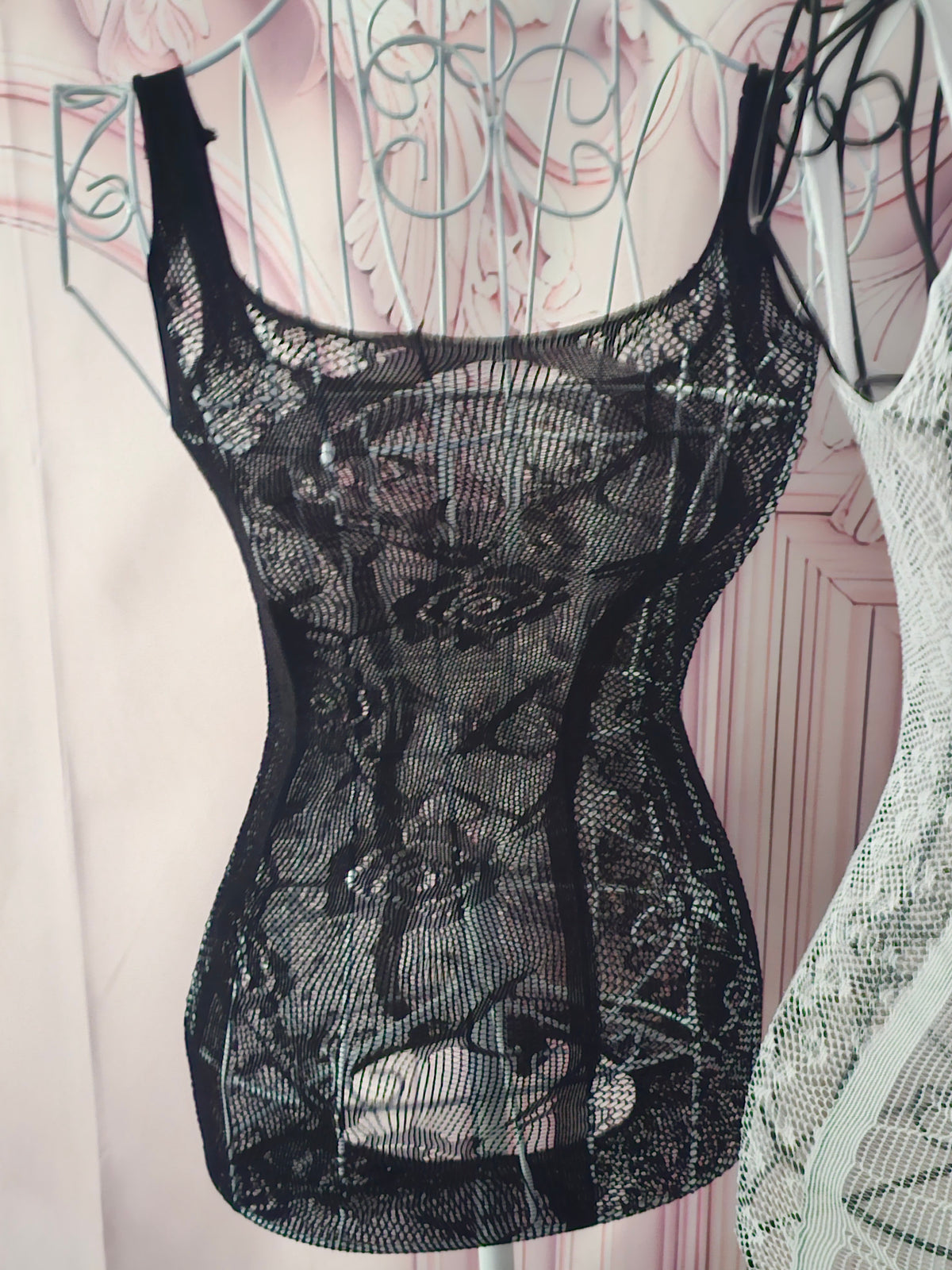 Ladies 2 x lacy cami tops