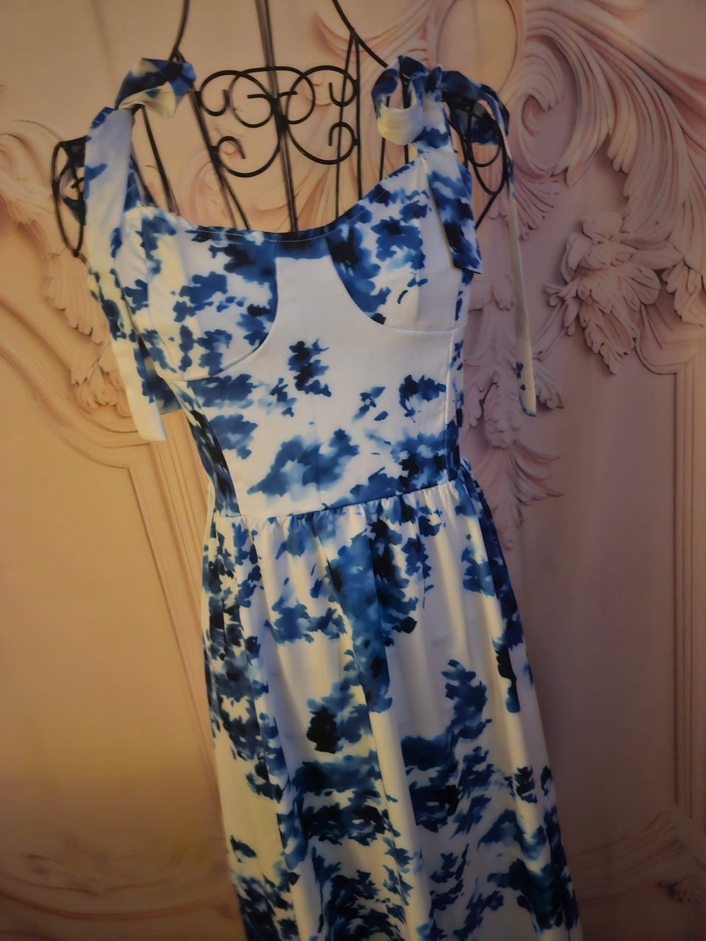 Ladies Blue & White Floral Maxi Dress