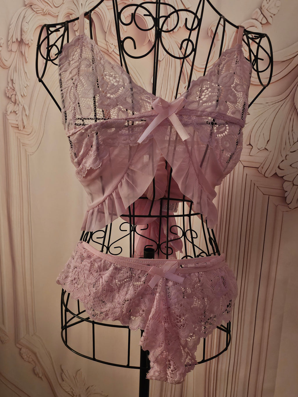 Ladies x 2 Negligee Sets 1 x pink 1 x green