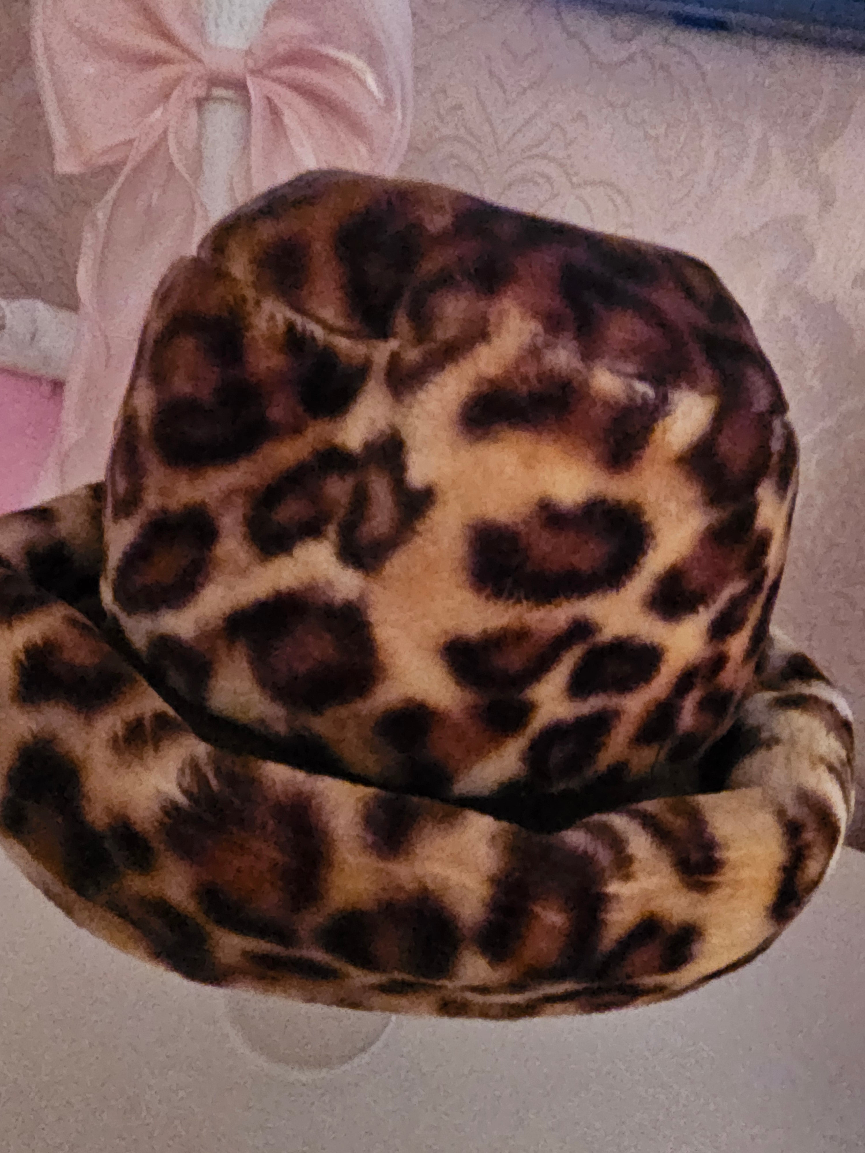 Ladies Leopard Print Fur Hat