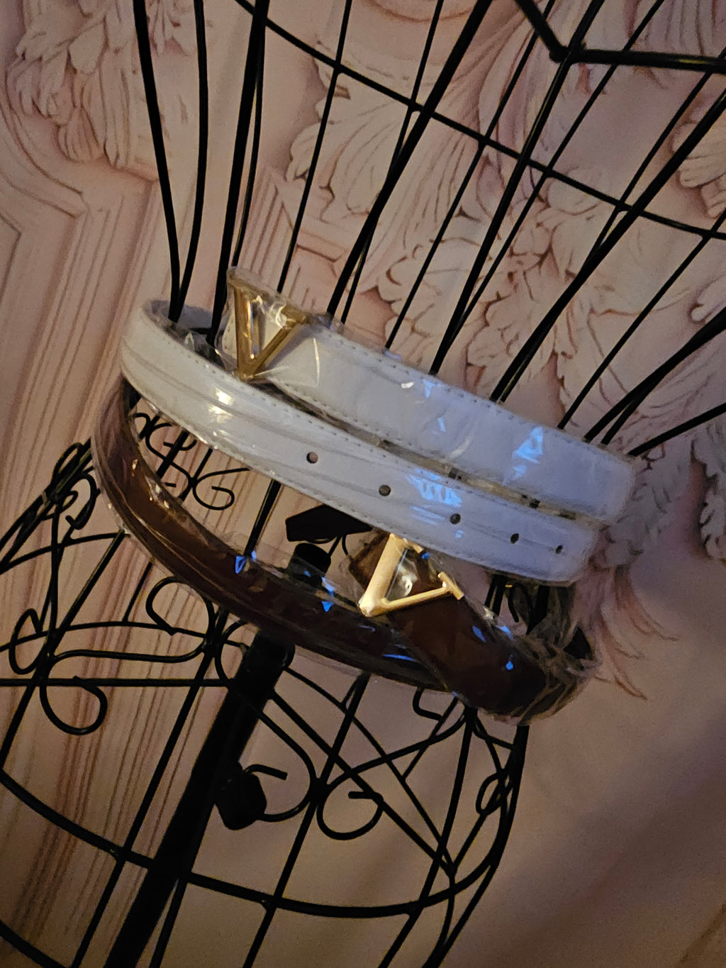 Ladies 2 x Belts with V Design Buckle 1 x white 1 x brown