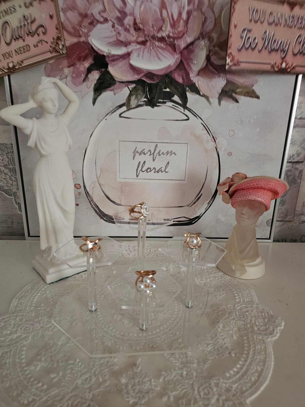 Ladies 4 x gold with pearl detailing dress rings size 7