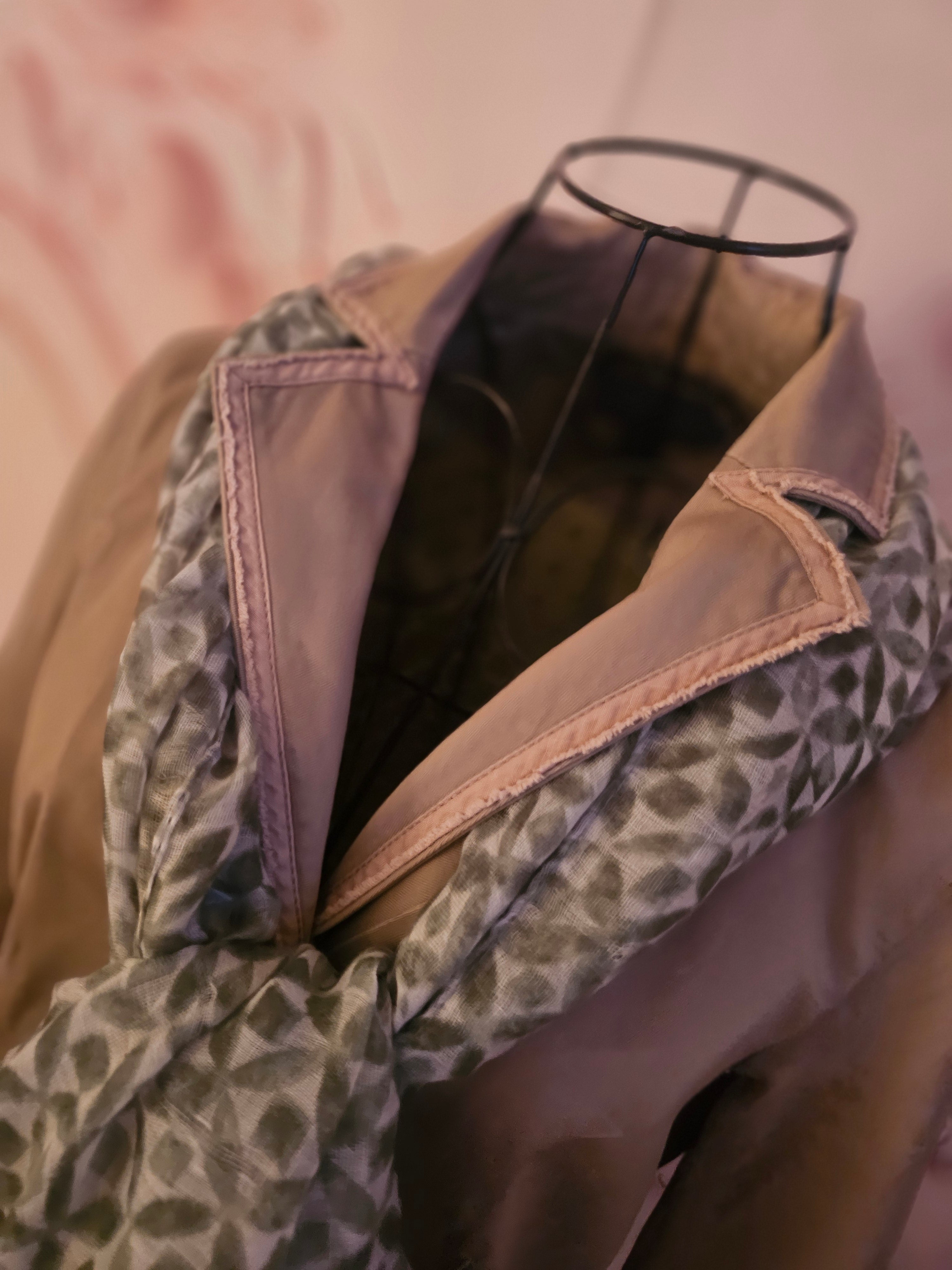 Ladies beige Boden Linen Styled Blazer with silk lining