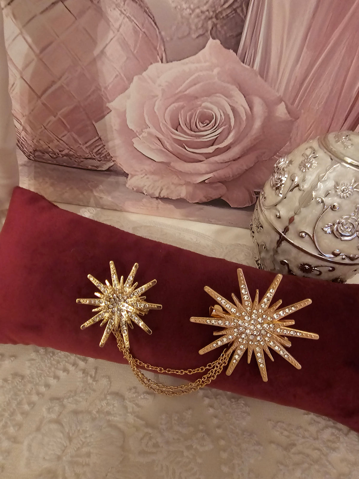 Ladies Classy Double Gold Diamonte Starburst with attached Chain Brooch