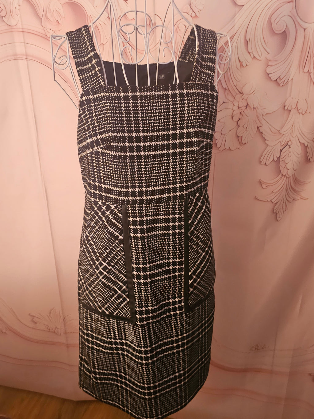 Ladies black & white check pinafore