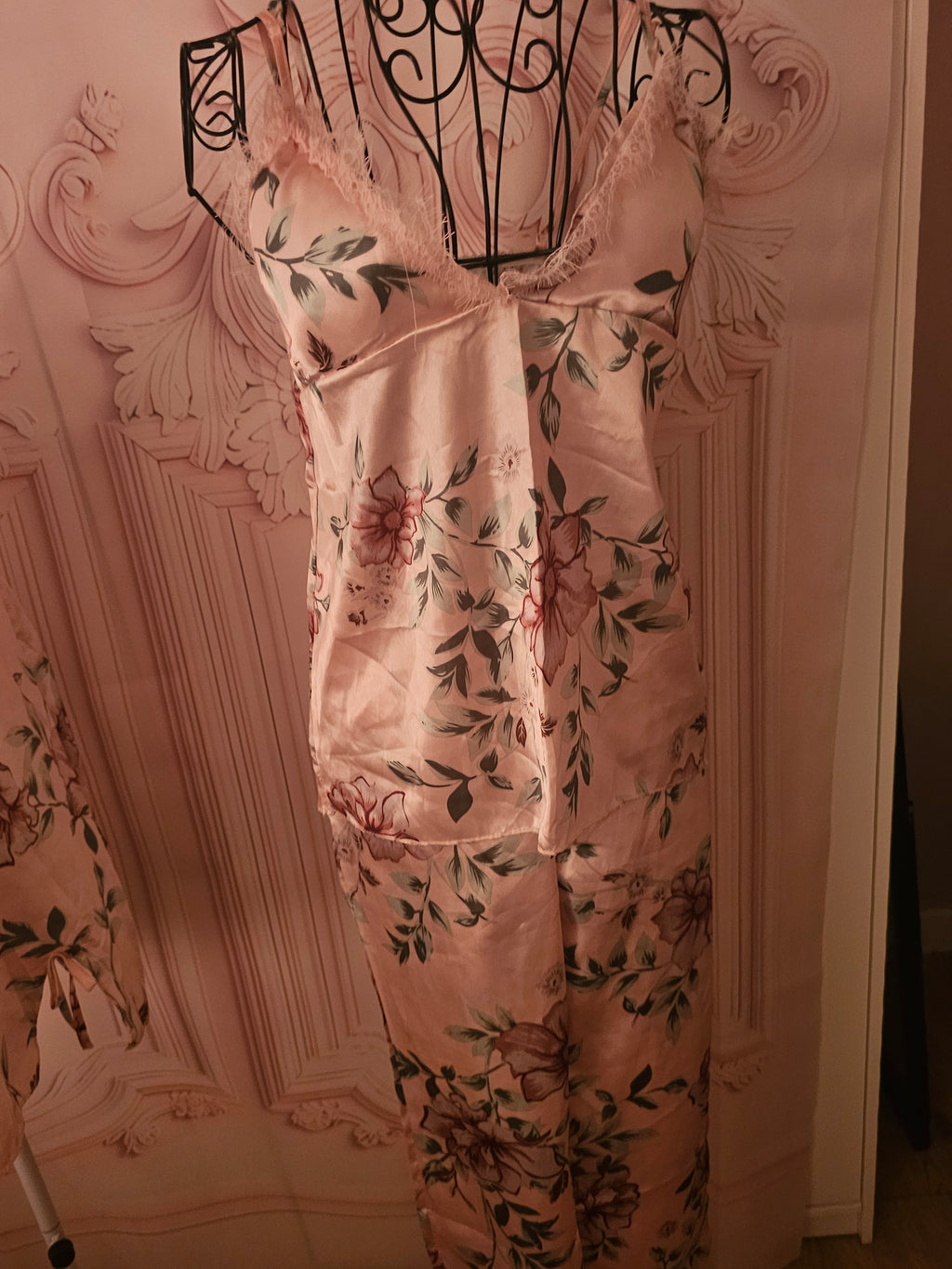 Ladies Pink Floral Satin 4 piece Lingerie Nightwear