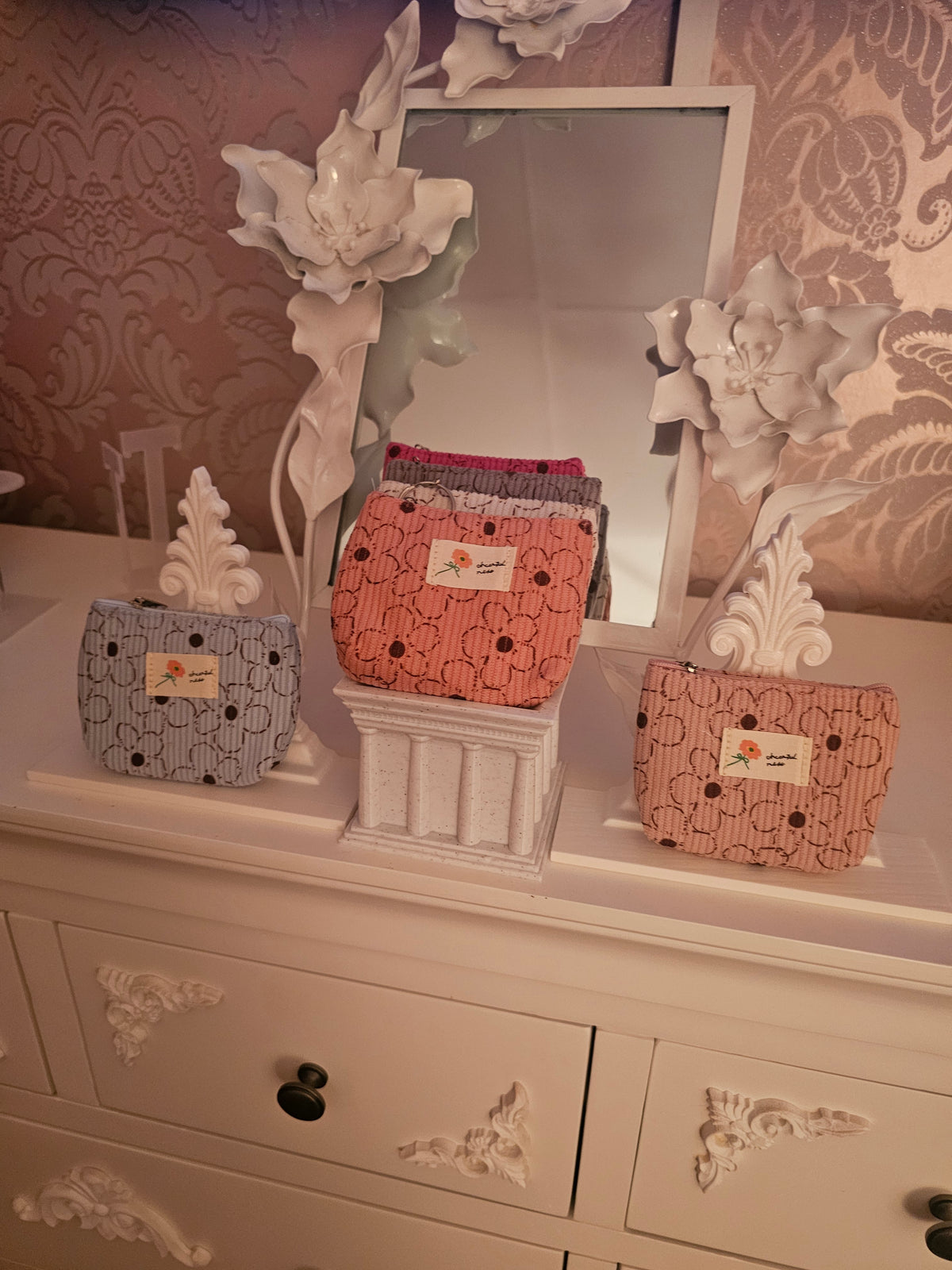 Ladies Small Purse  X 6 Different colours