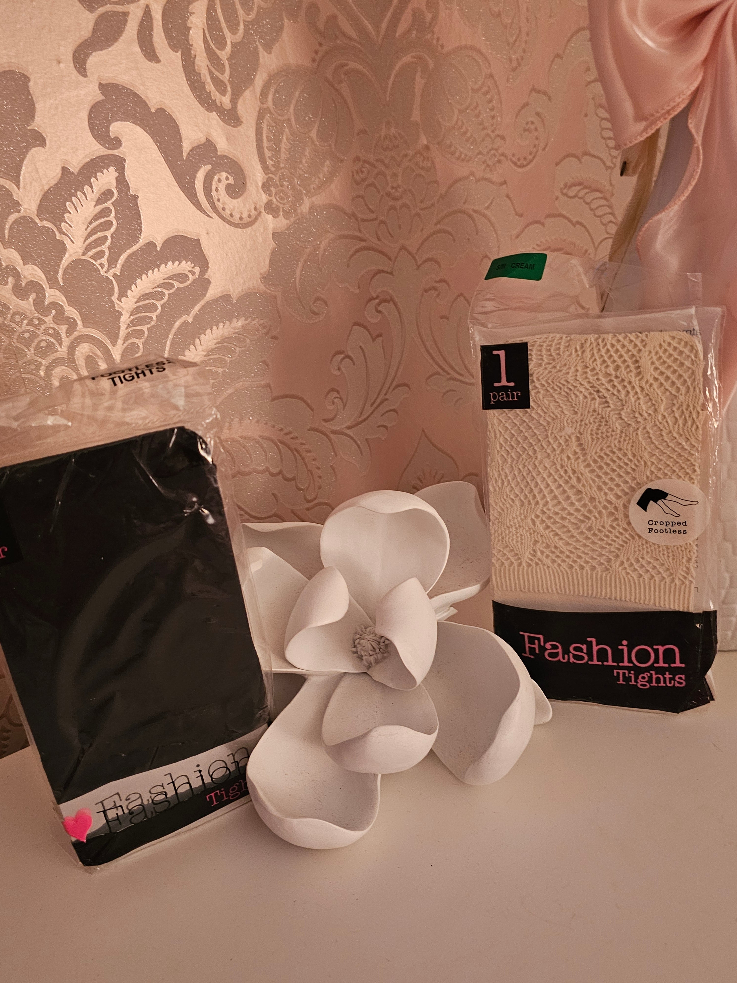 Ladies 2 x Footless Tights 1 x cream 1 x black