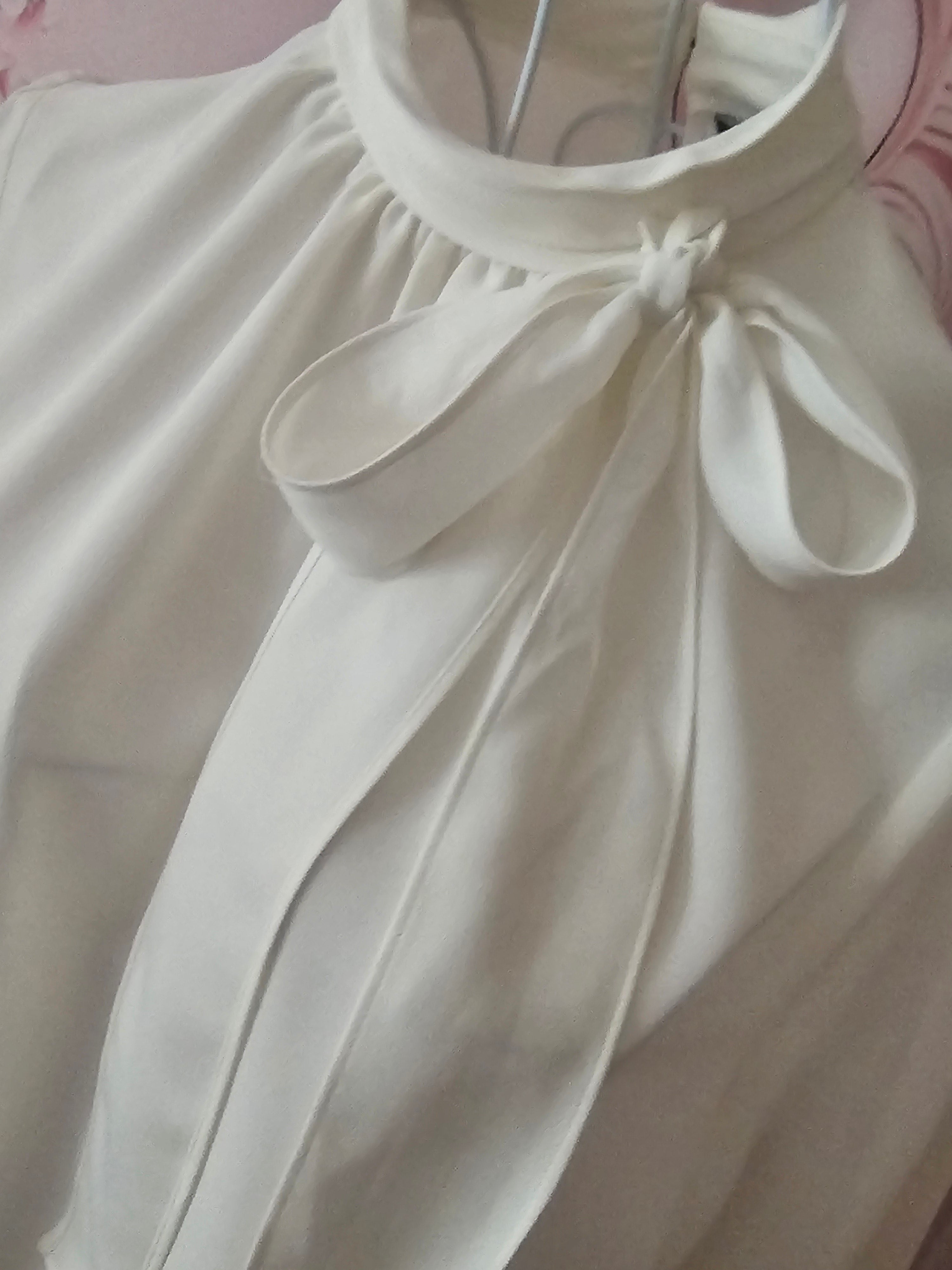 Ladies Dorothy Perkins White Tie Bow Neck Design