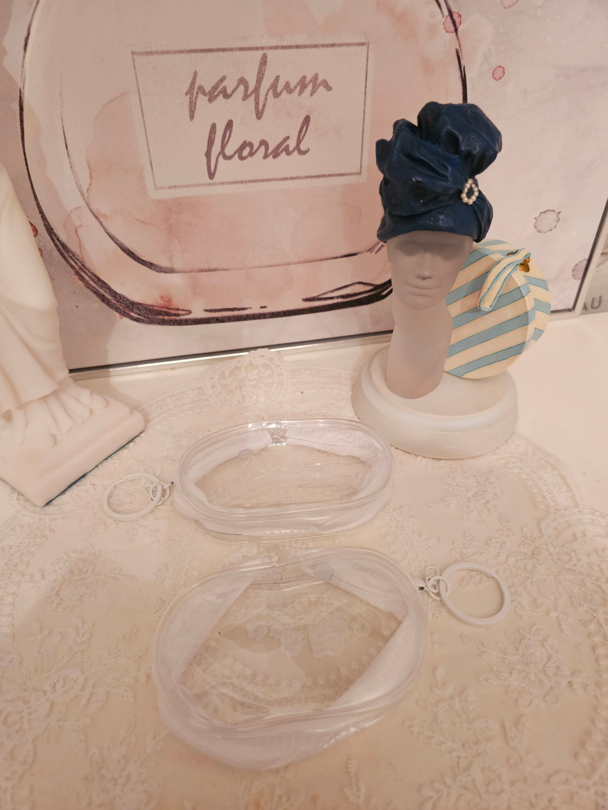 Ladies 2 x white compact jewellery holders