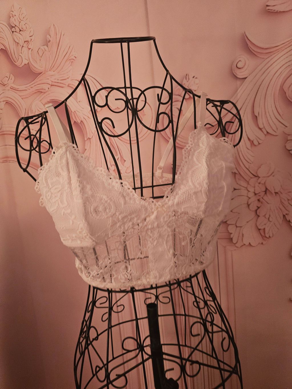 Ladies White Crop Lacy Bra Top