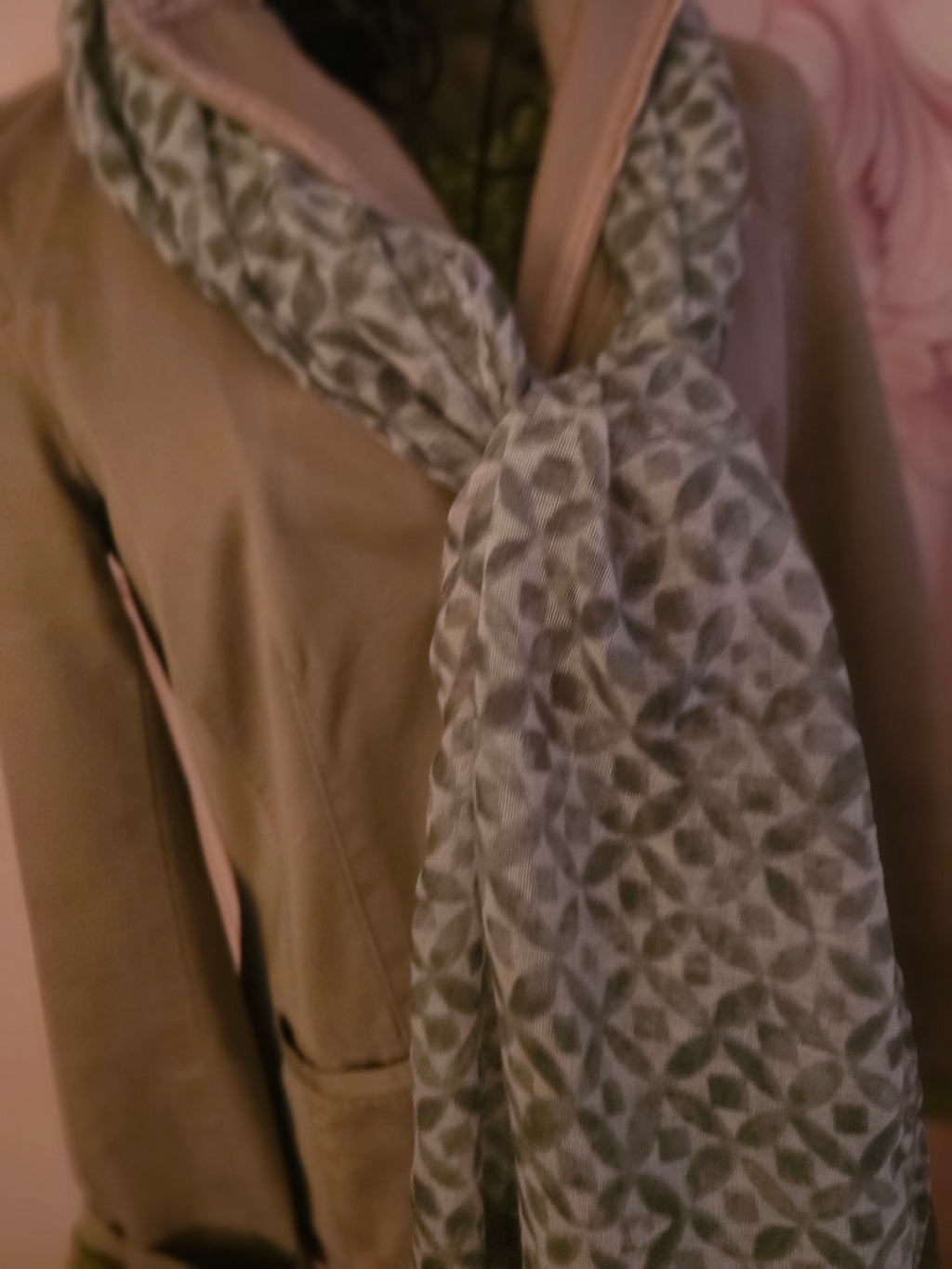 Ladies beige Boden Linen Styled Blazer with silk lining