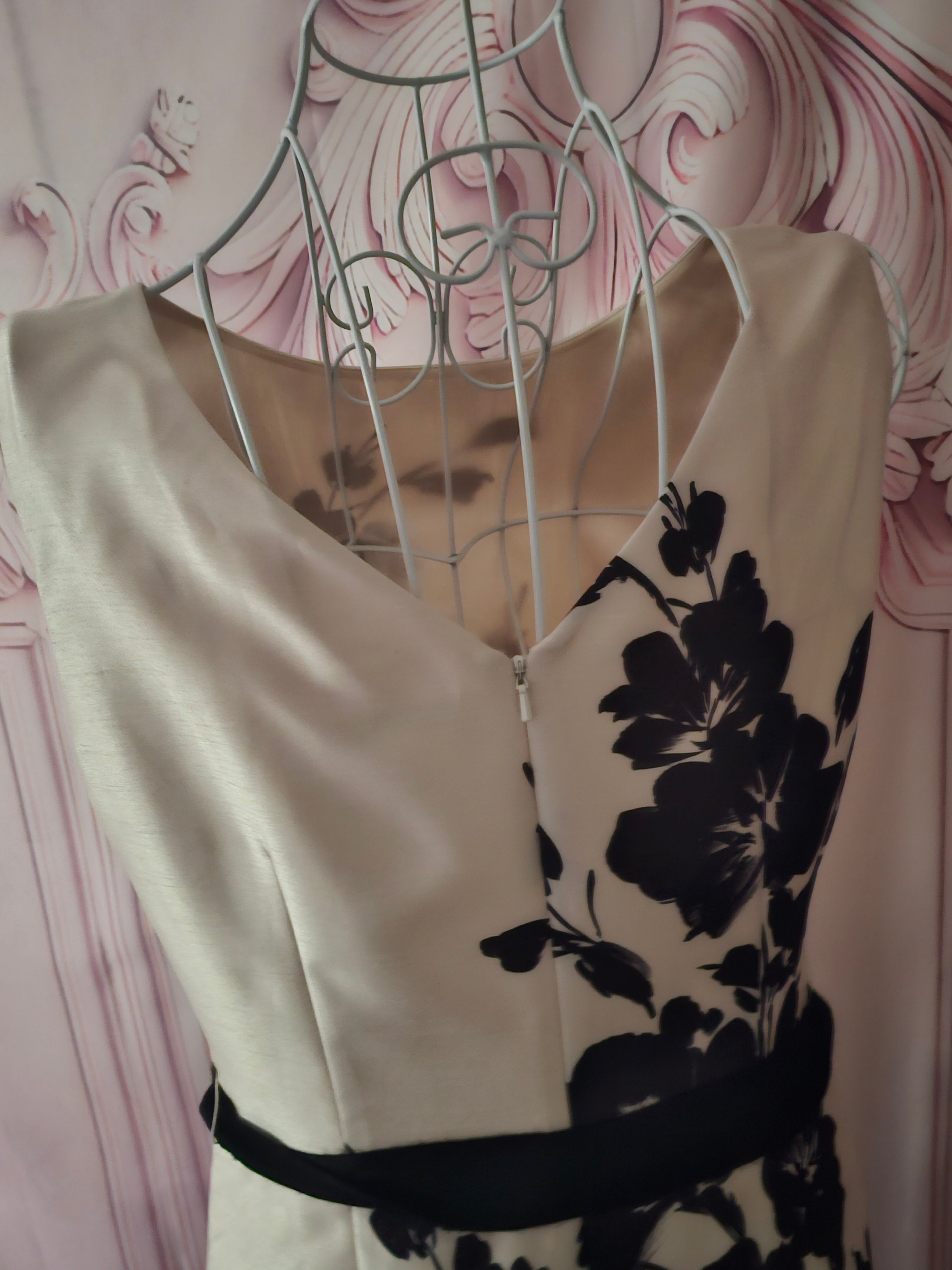 Ladies Jaques Vert Black & White Dress