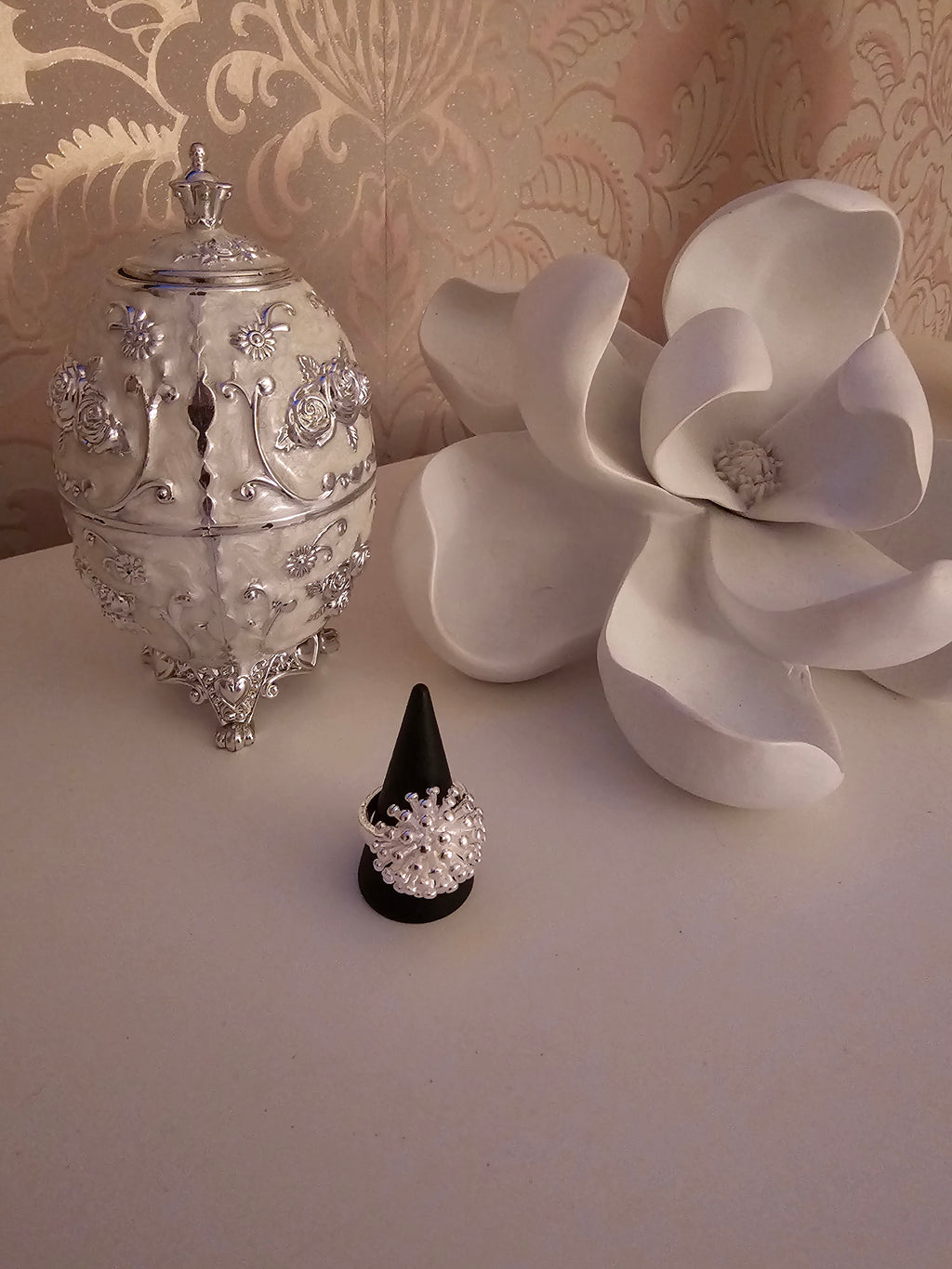 Ladies Silver Ball Spiked Design Dress Ring