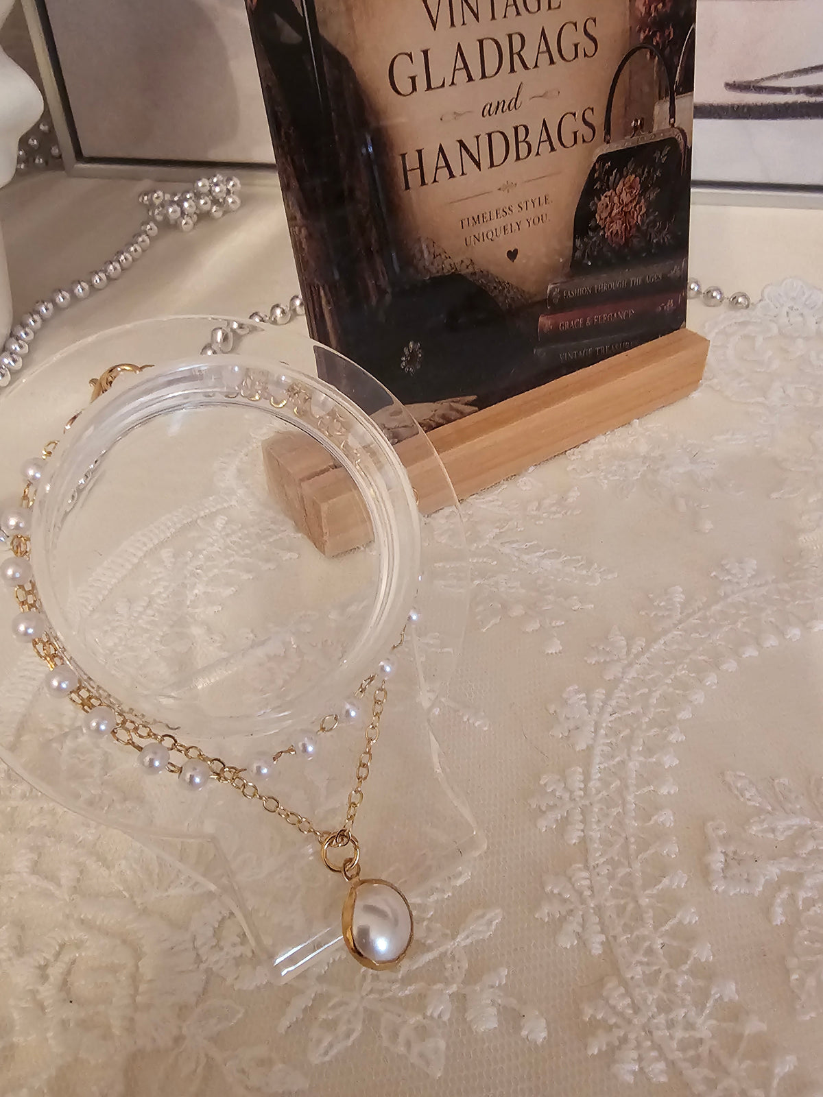 Ladies Gold and Pearl Chain Bracelet
