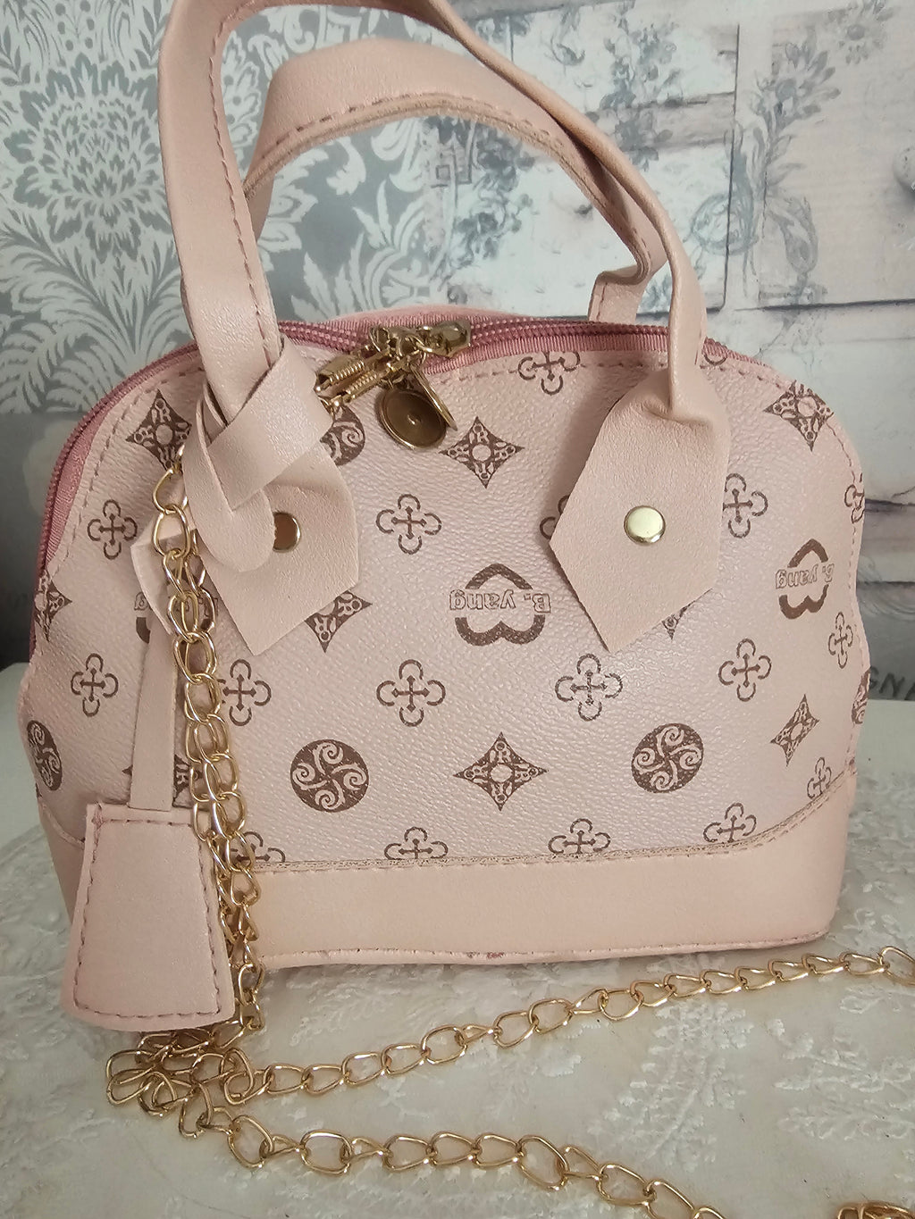 Ladies Small Louis Vuitton design Handbags x3