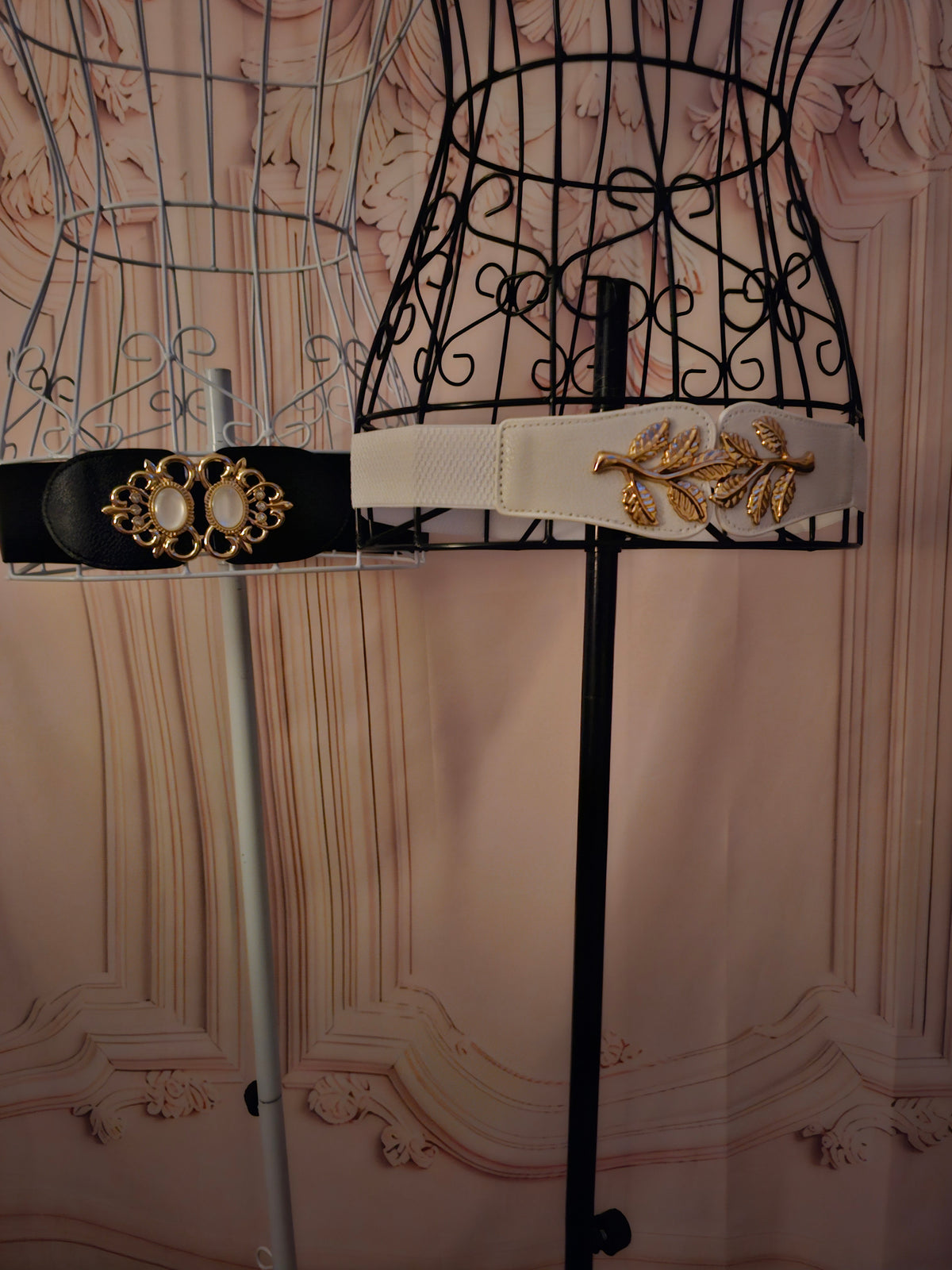 Ladies 2 x Classy Elastic Band Belts with detailed Front Clips 1 x White 1 x Black