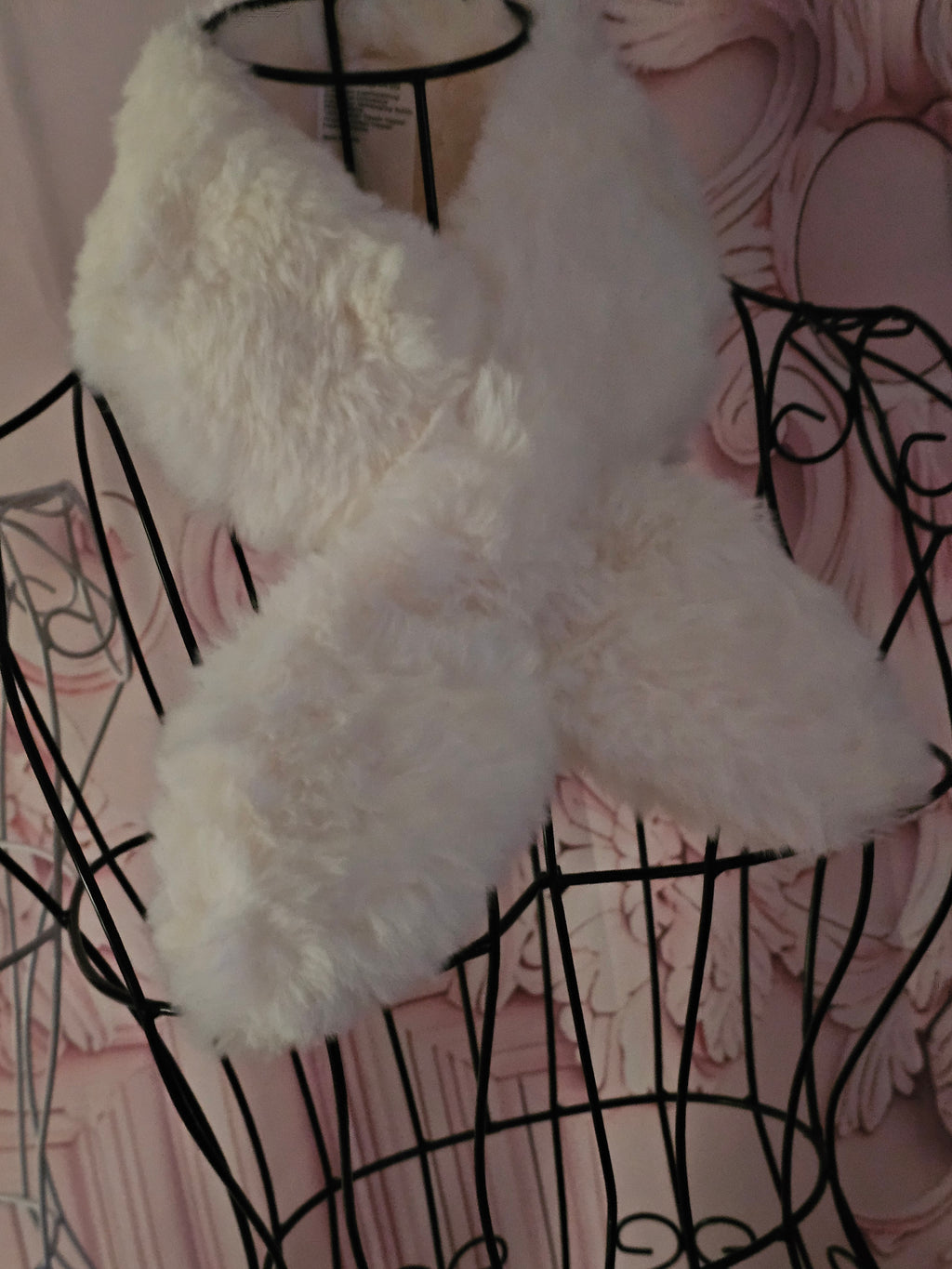 Ladies Fur Neck Tie Scarfs 1 x White 1 x Brown