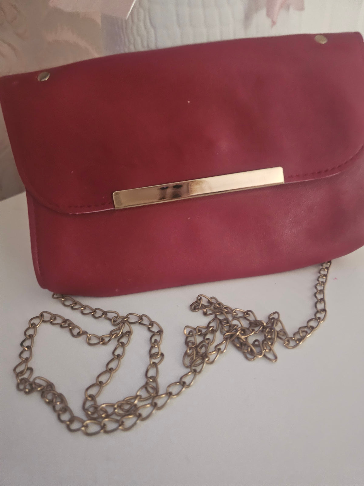 Ladies red small clutch bag with detachable chain strap