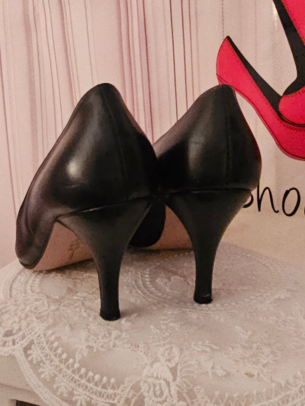 Ladies black leather hobbs pointed toes heels