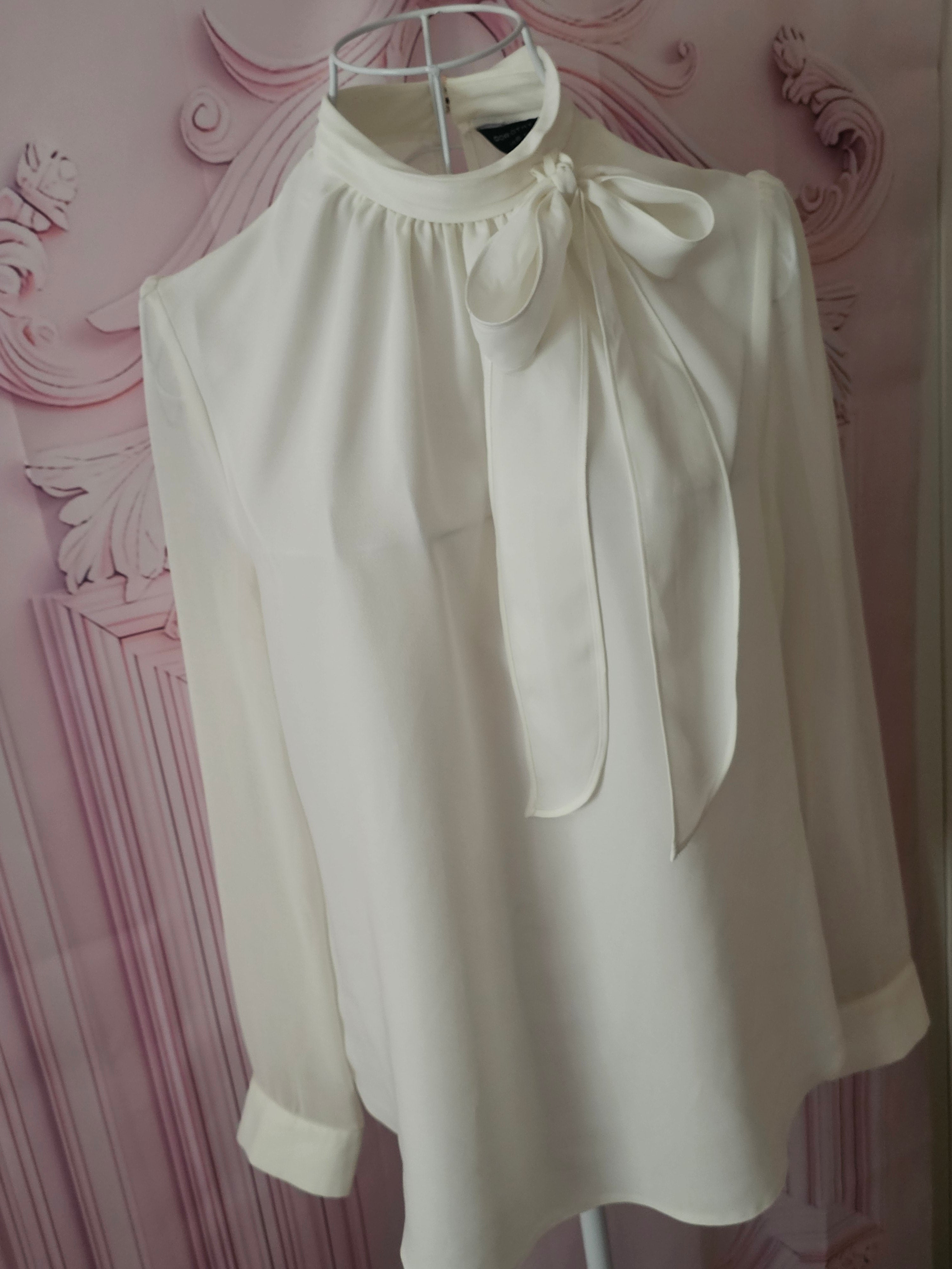 Ladies Dorothy Perkins White Tie Bow Neck Design