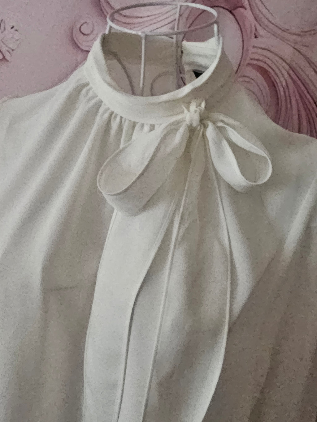 Ladies Dorothy Perkins White Tie Bow Neck Design