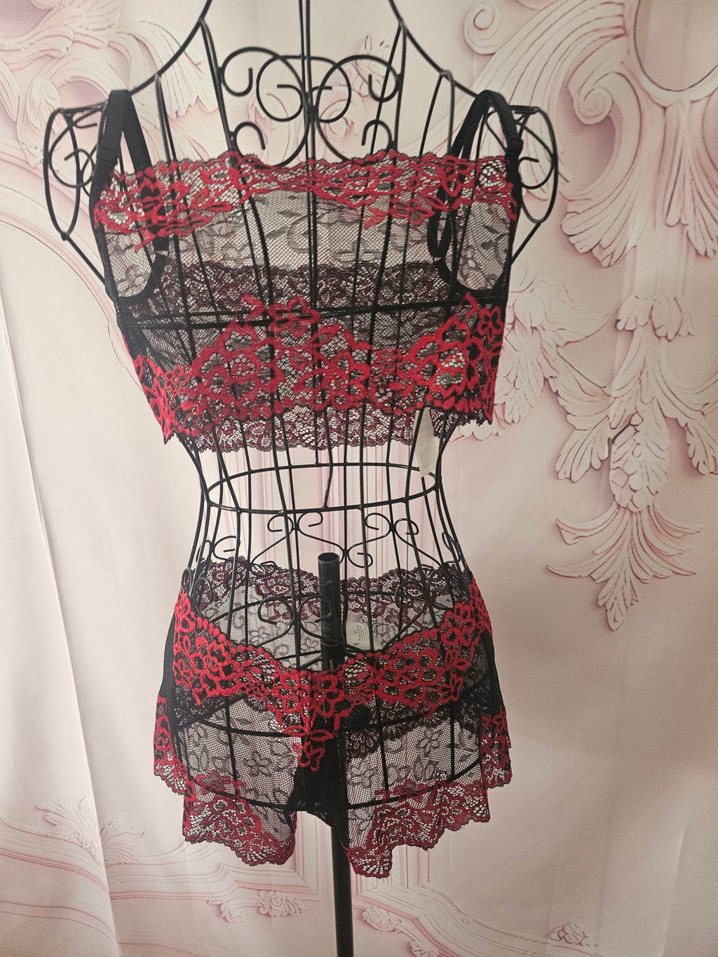 Ladies Red & Black Lacy Underwear  Set with Matching Stockings