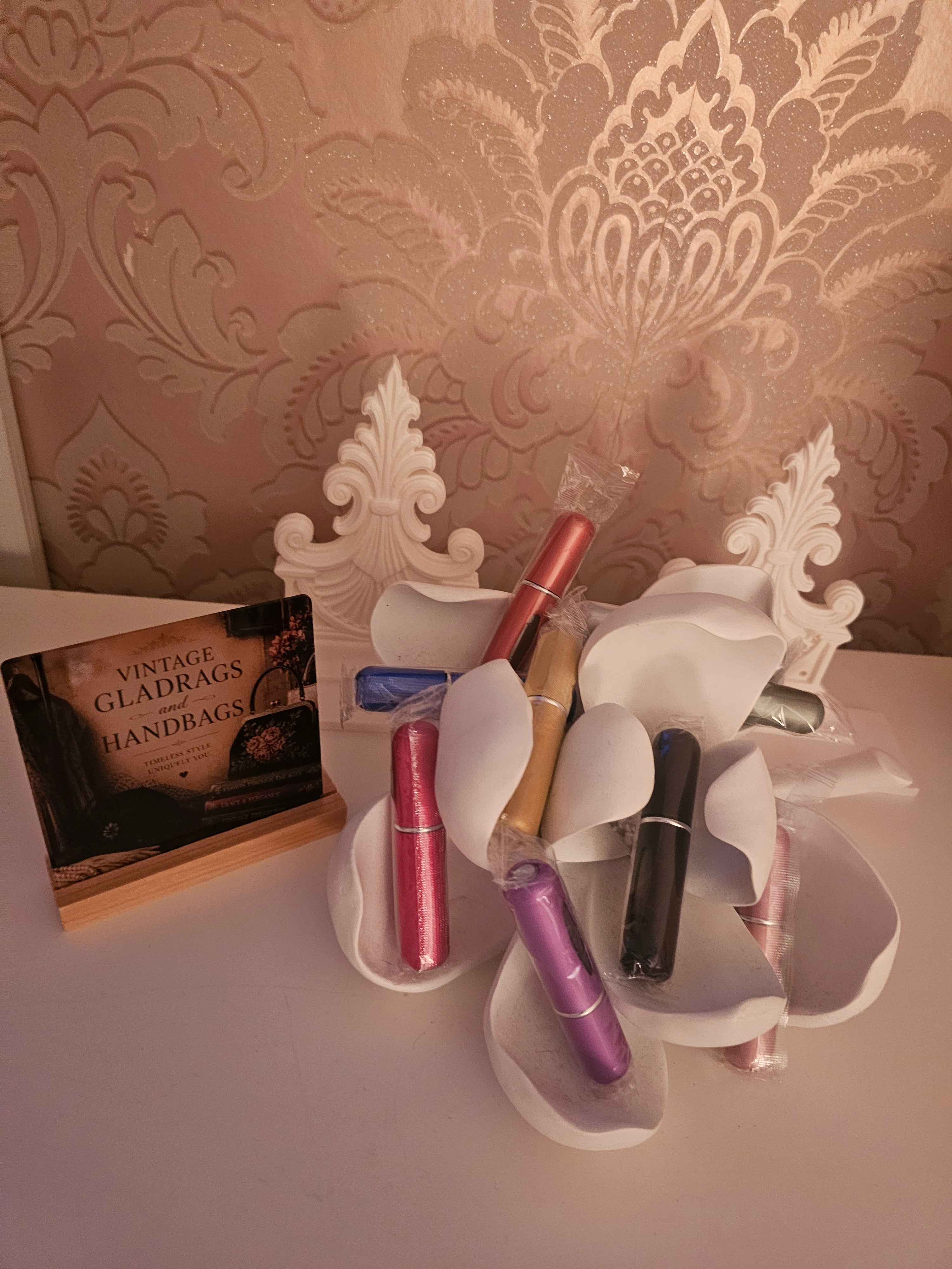 Ladies 8 x small perfume atomisers
