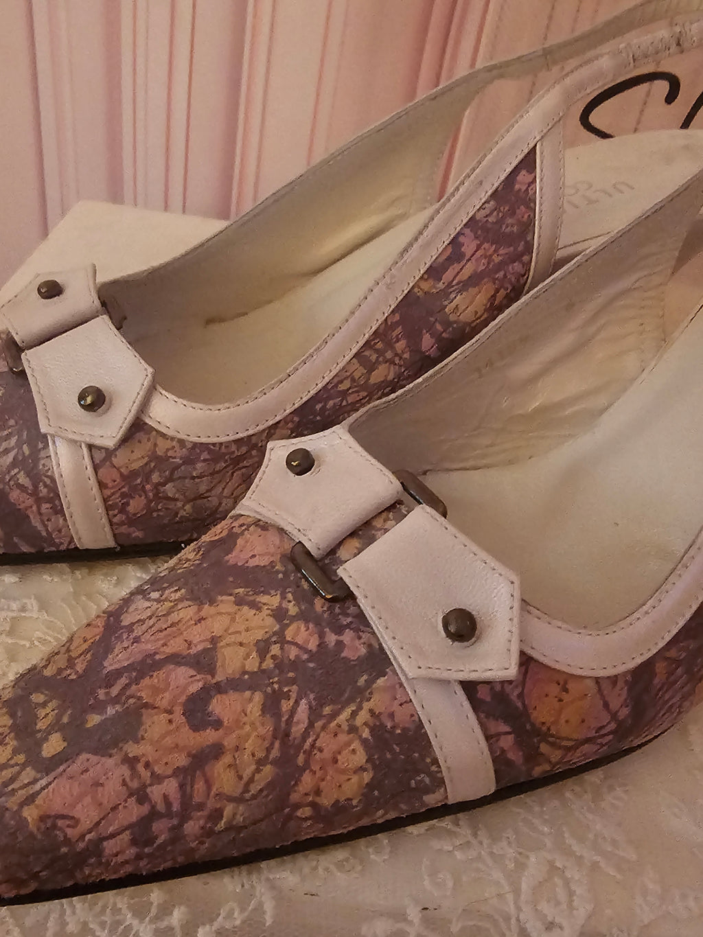 Ladies Ultimate Collection White patterned Slingbacks