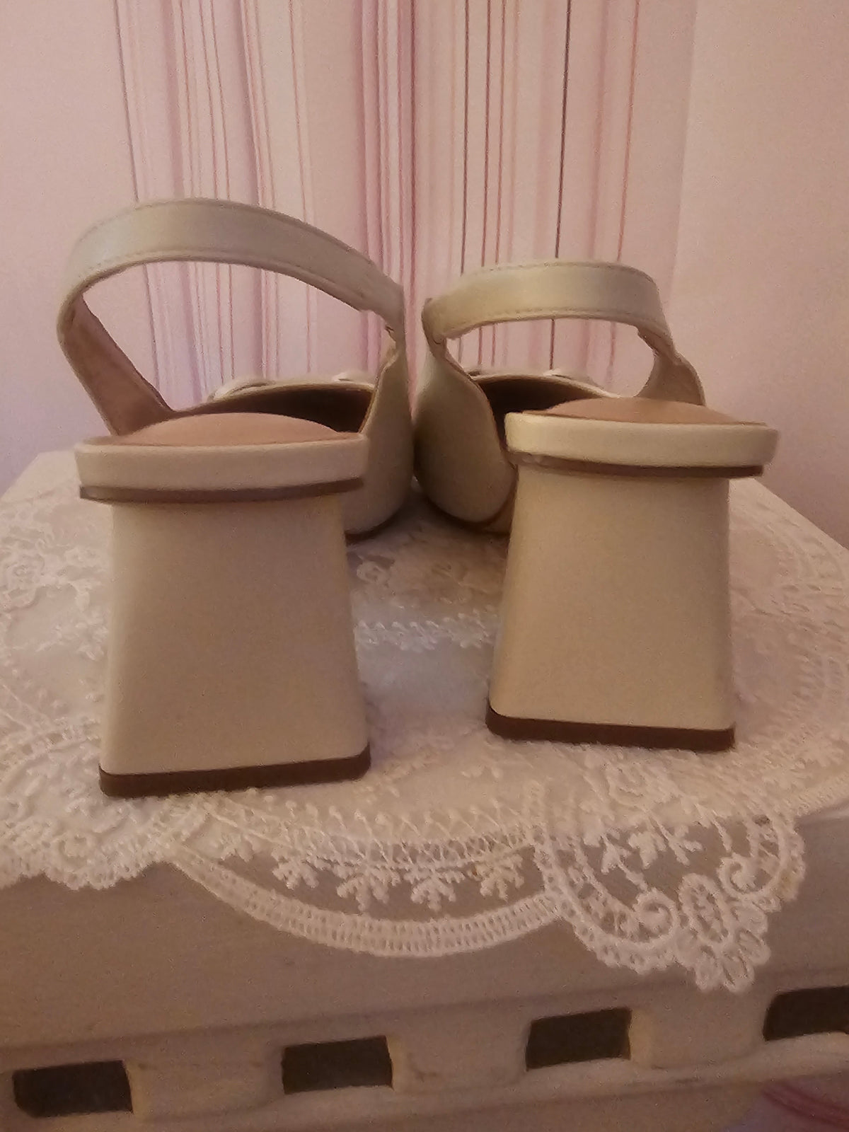 Ladies Cream Wide fit Sling backs Block Heels