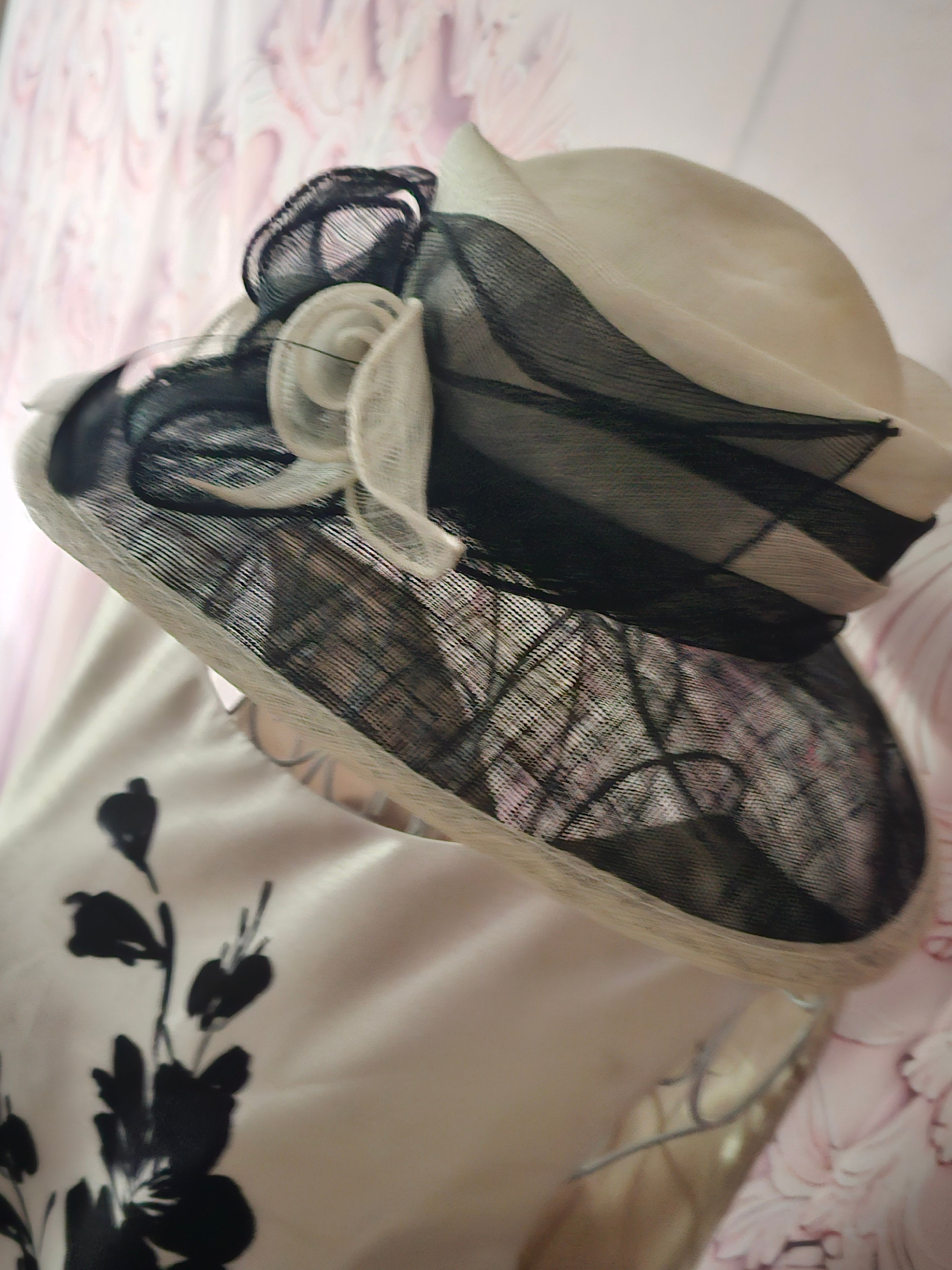 Ladies Stunning Black & Cream Wedding Hat