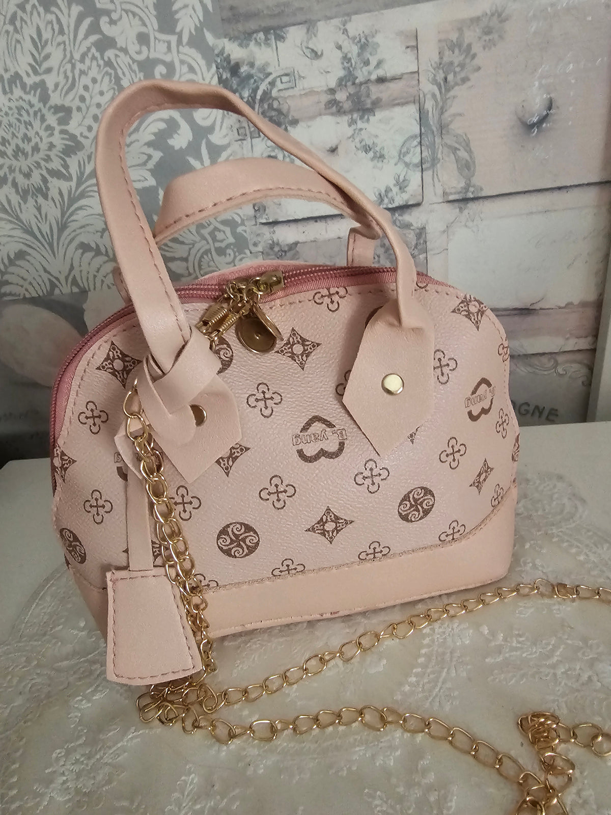 Ladies Small Louis Vuitton design Handbags x3
