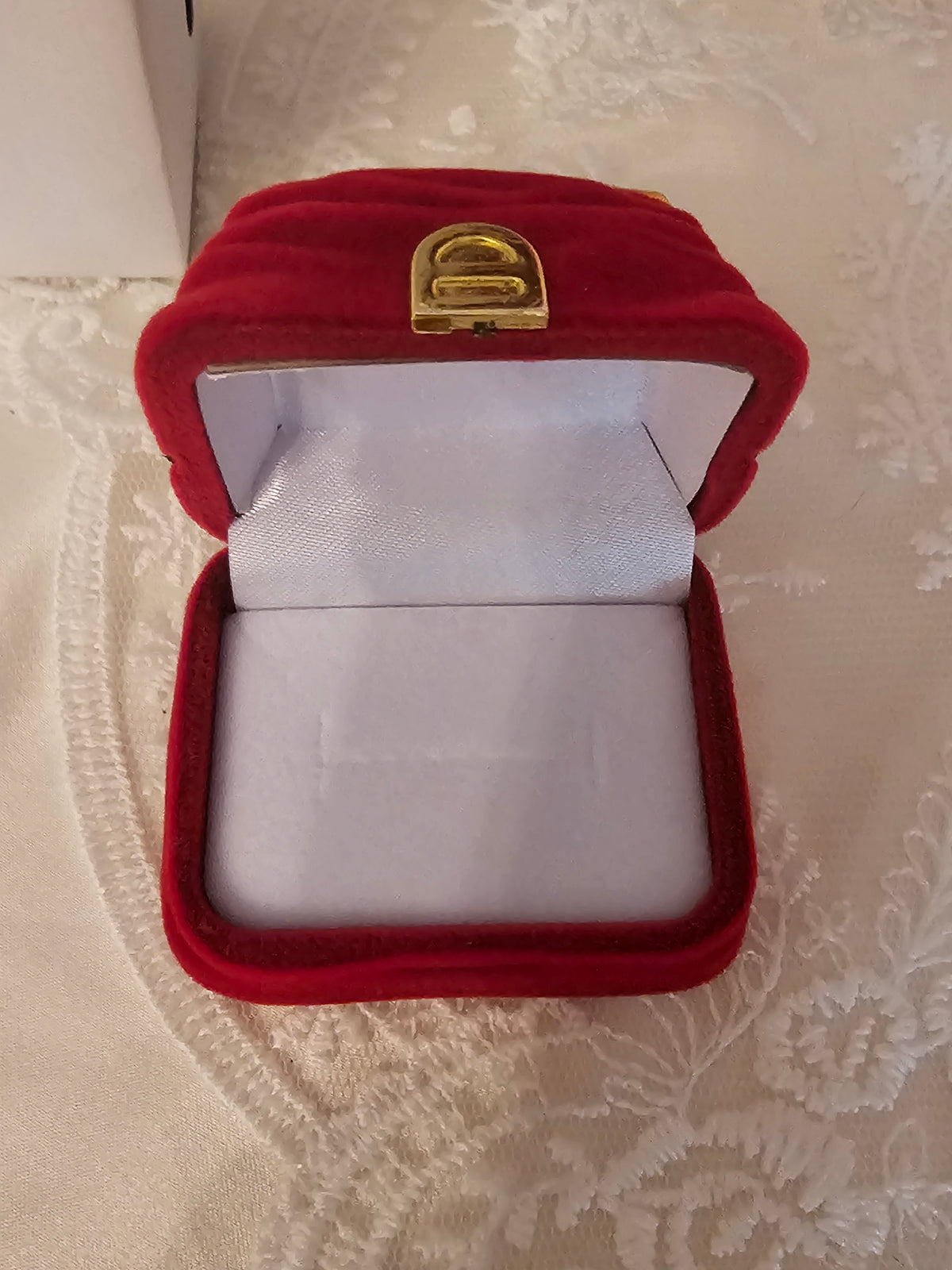Ladies Little Red Handbag Ring Holder