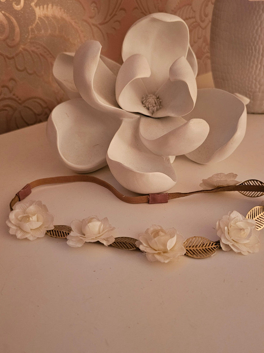Cream Flower & Gold Leaf Bridal Hair Accessory — Wedding Ready