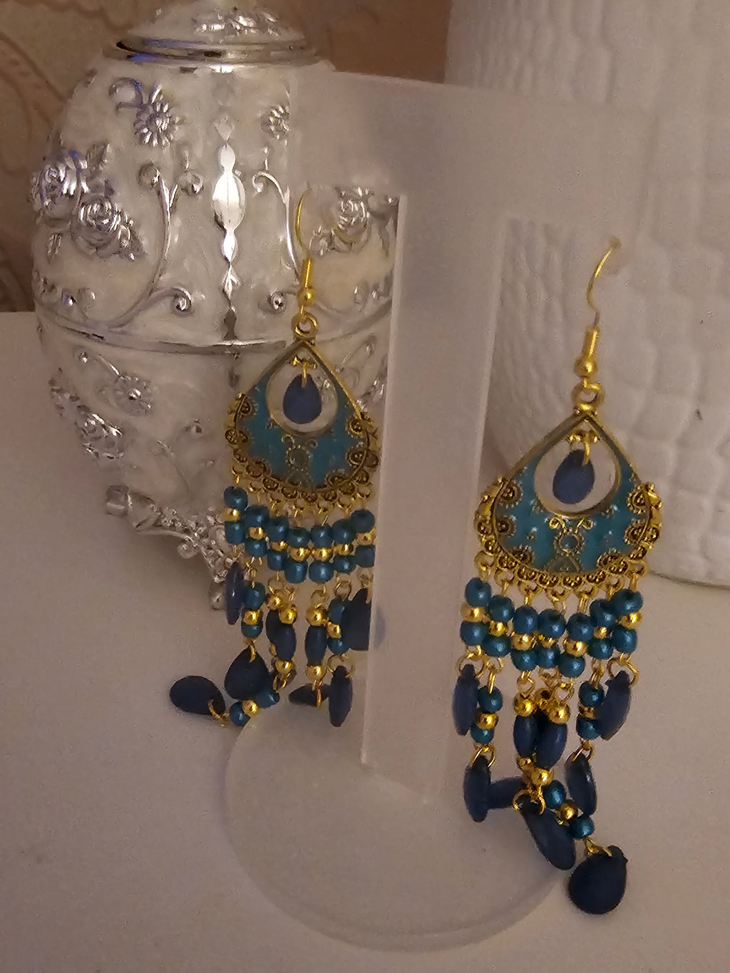 Ladies Turquoise Dangly Aztec Earrings