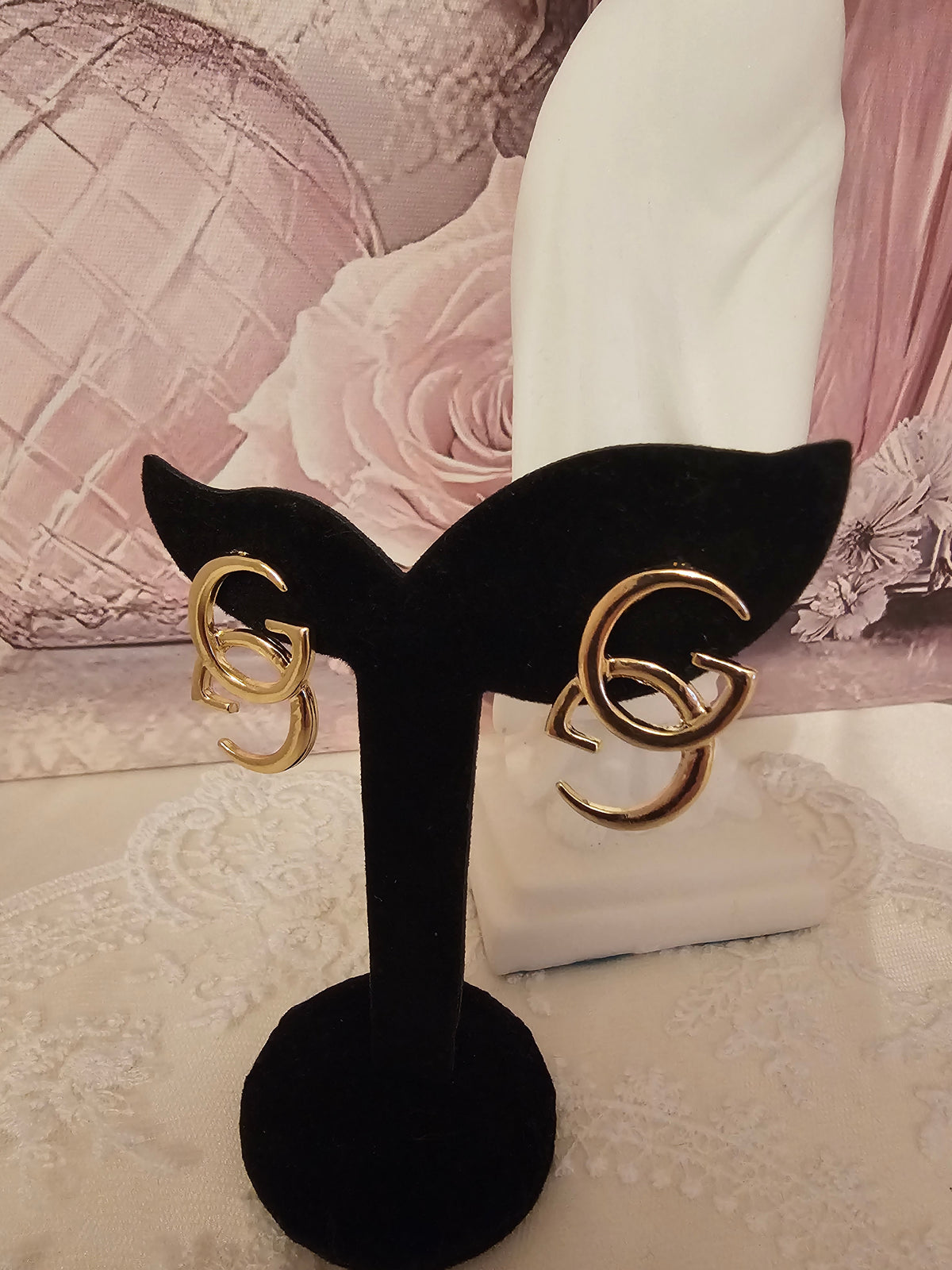 Ladies 2 x gold double GG design classy dress earrings