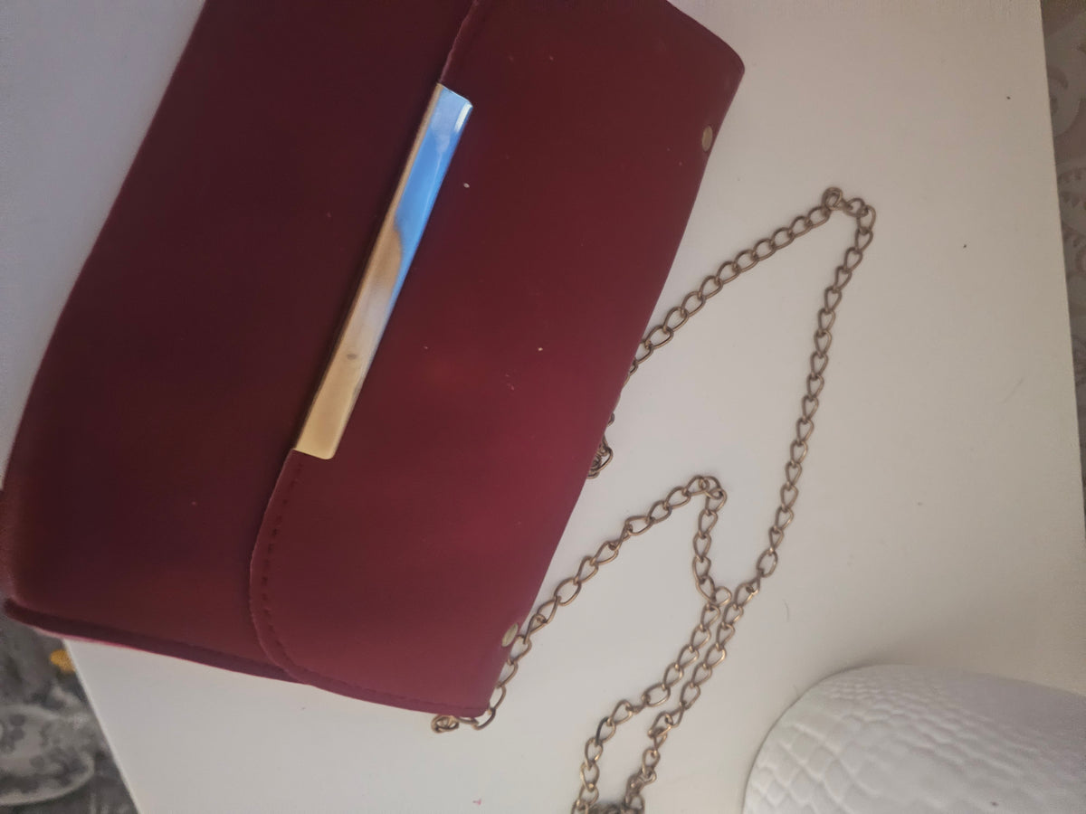 Ladies red small clutch bag with detachable chain strap