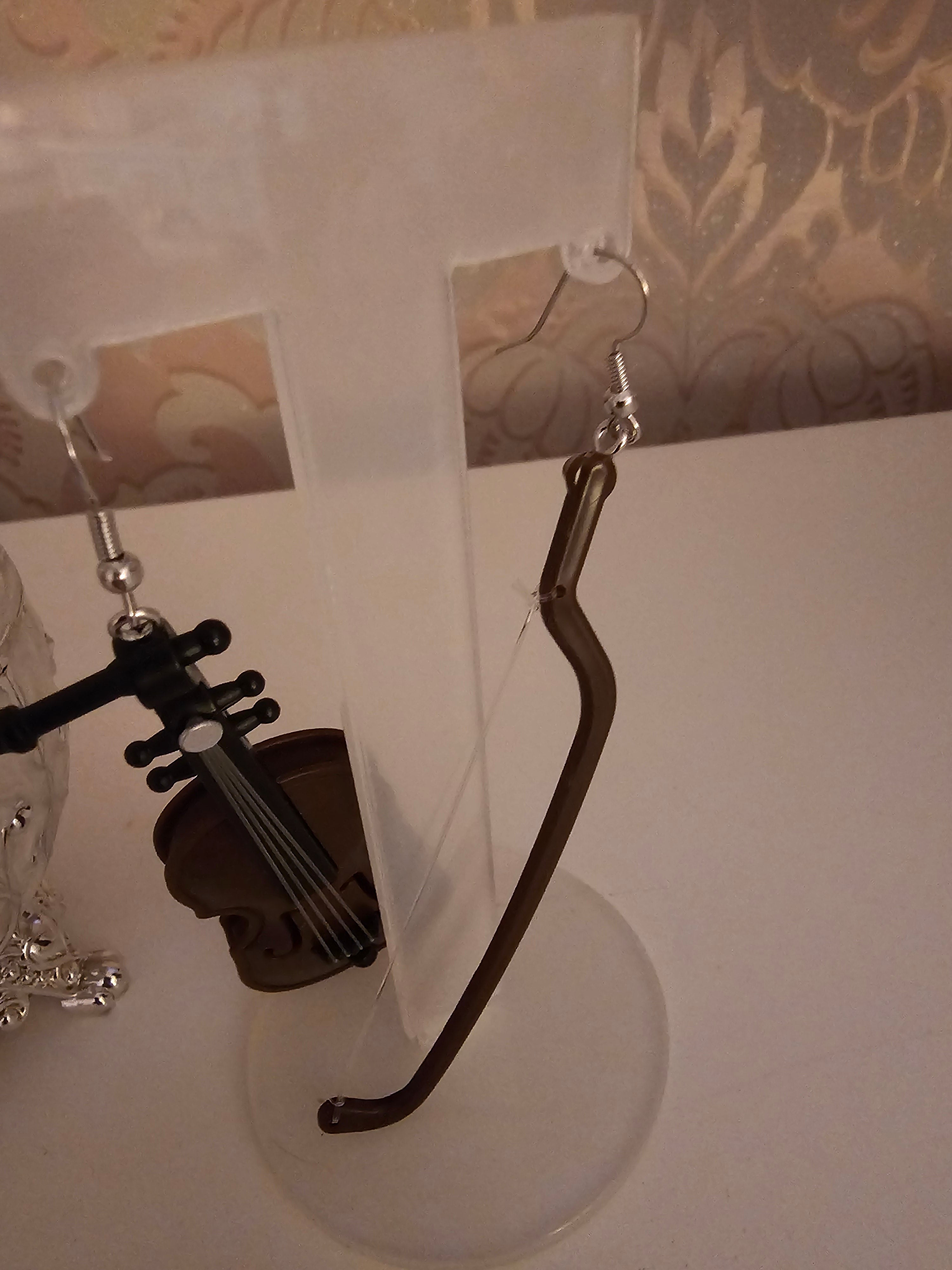 Ladies Violin & Bow Style Earrings