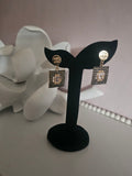 Ladies Gucci design earrings
