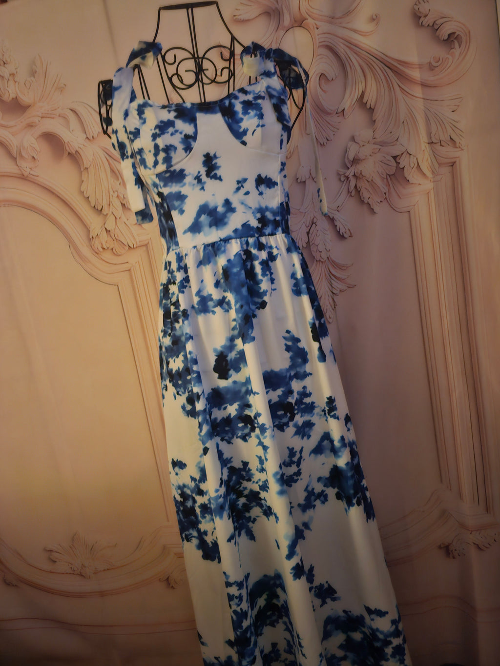 Ladies Blue & White Floral Maxi Dress