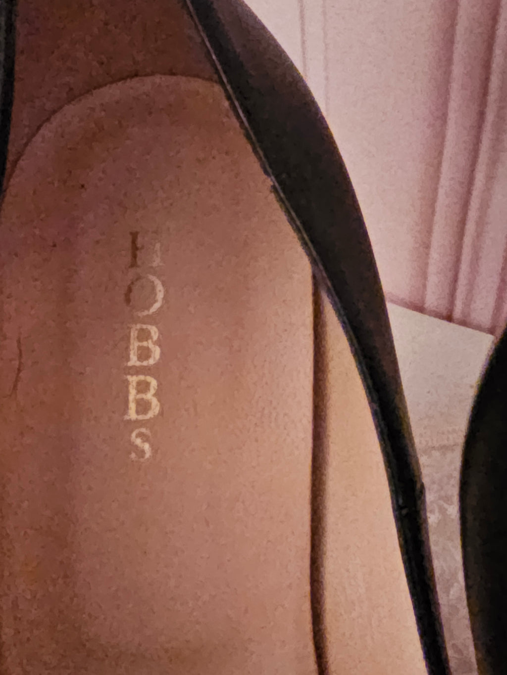 Ladies black leather hobbs pointed toes heels