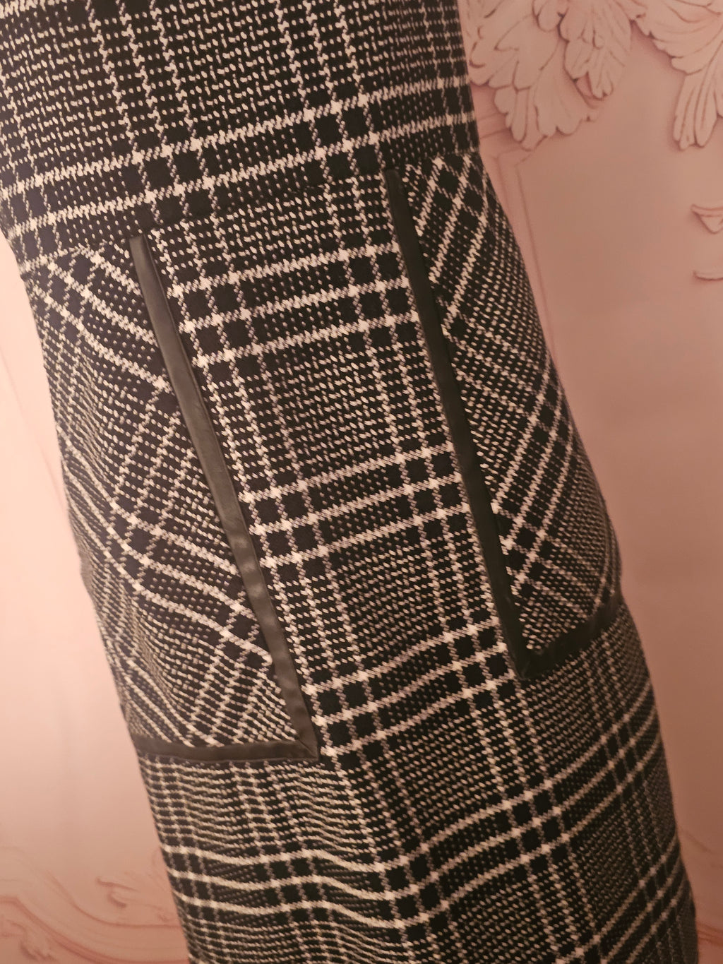 Ladies black & white check pinafore