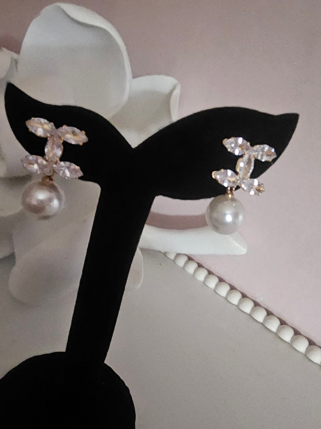 Ladies Chanel deign earrings