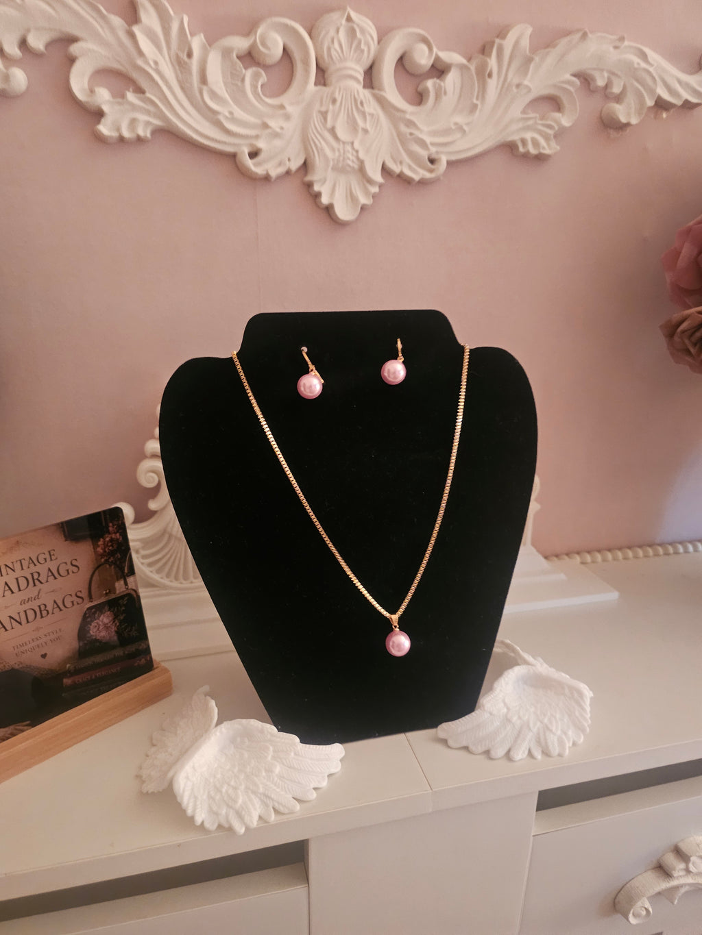 Ladies Pink Pearl Jewellery Set