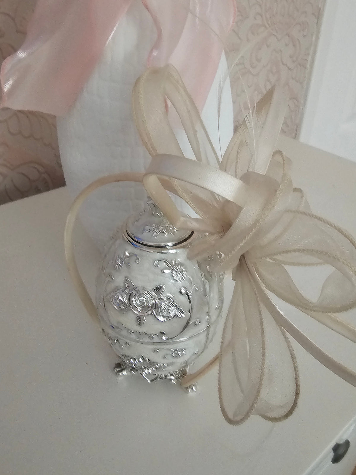 Ladies Ivory Headband style Fascinator
